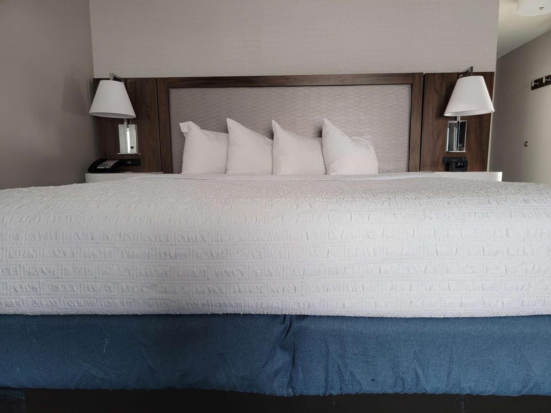 Hampton Inn & Suites Erie Bayfront gallery photo in Erie, PA — image 52