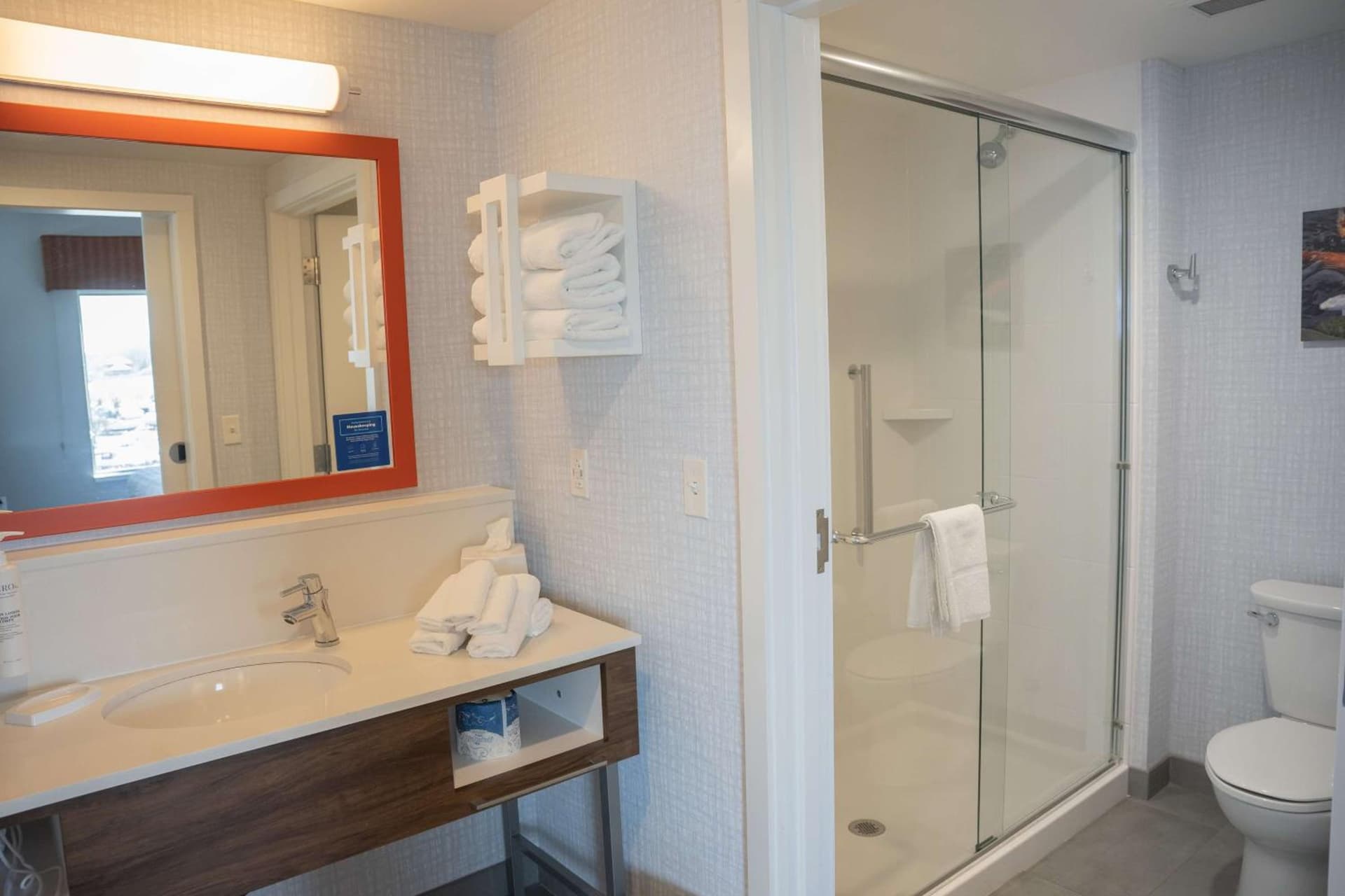 Hampton Inn & Suites Erie Bayfront gallery photo in Erie, PA — image 38