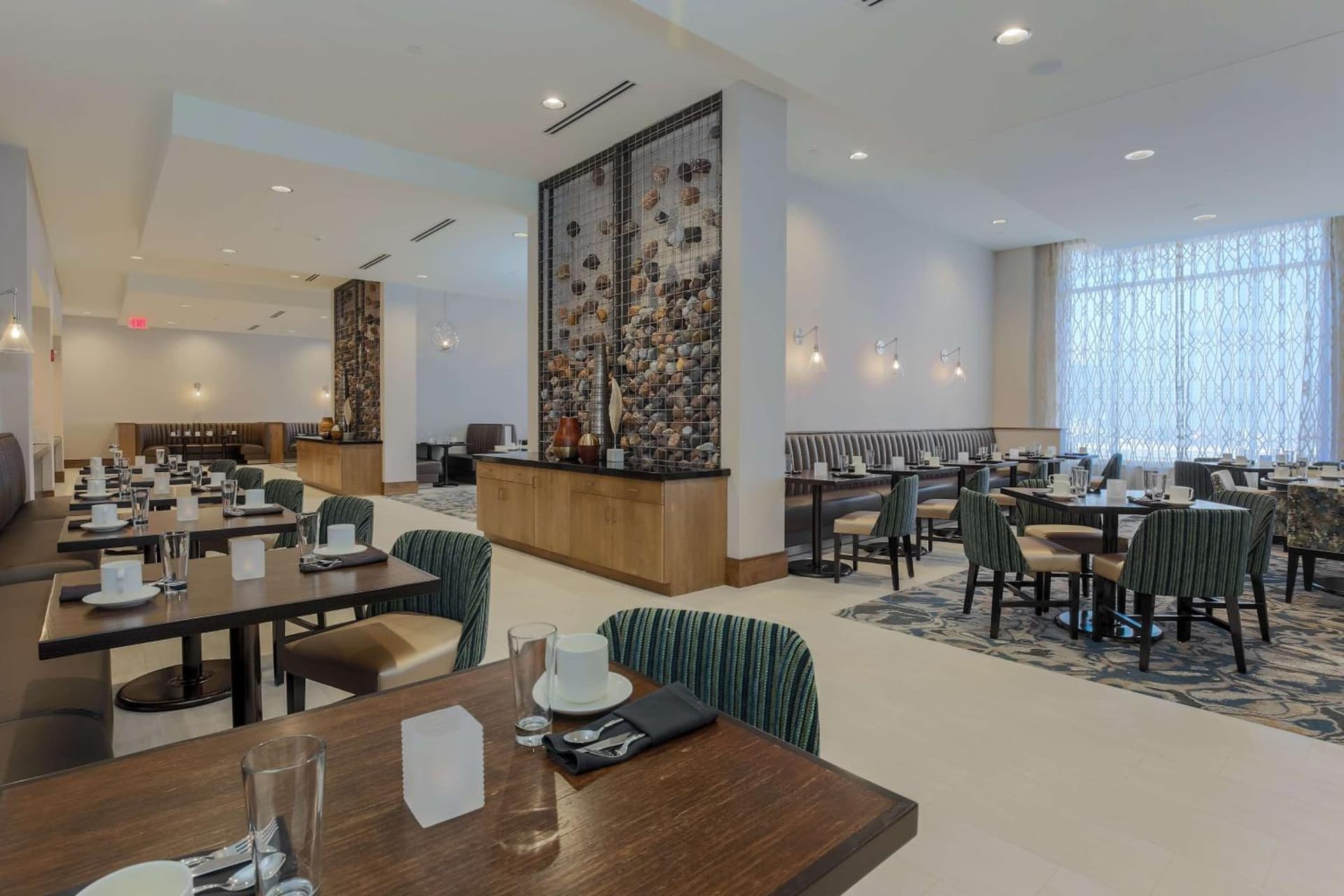 DoubleTree by Hilton Evansville gallery photo in Evansville, IN — image 64