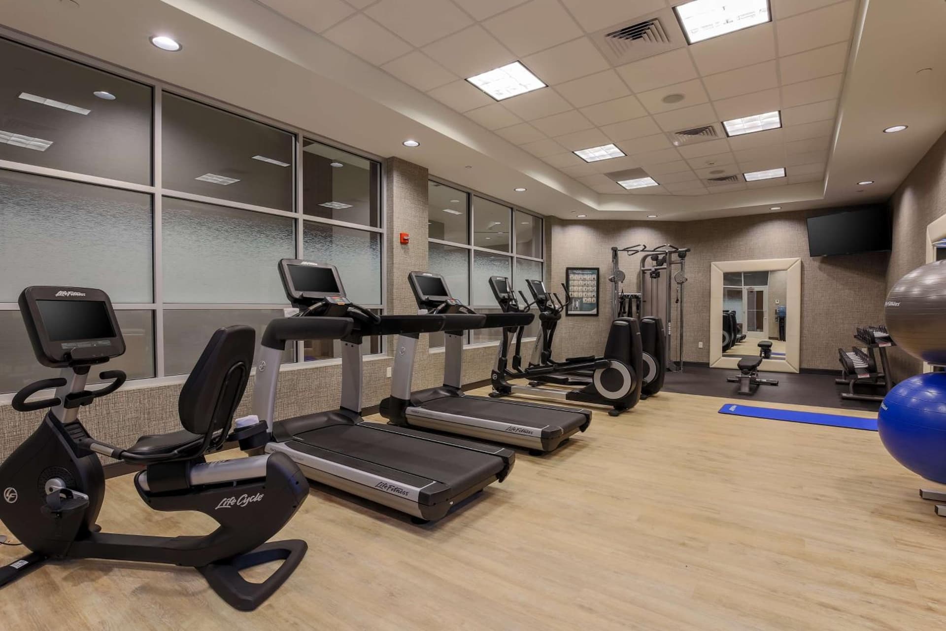 DoubleTree by Hilton Evansville gallery photo in Evansville, IN — image 12