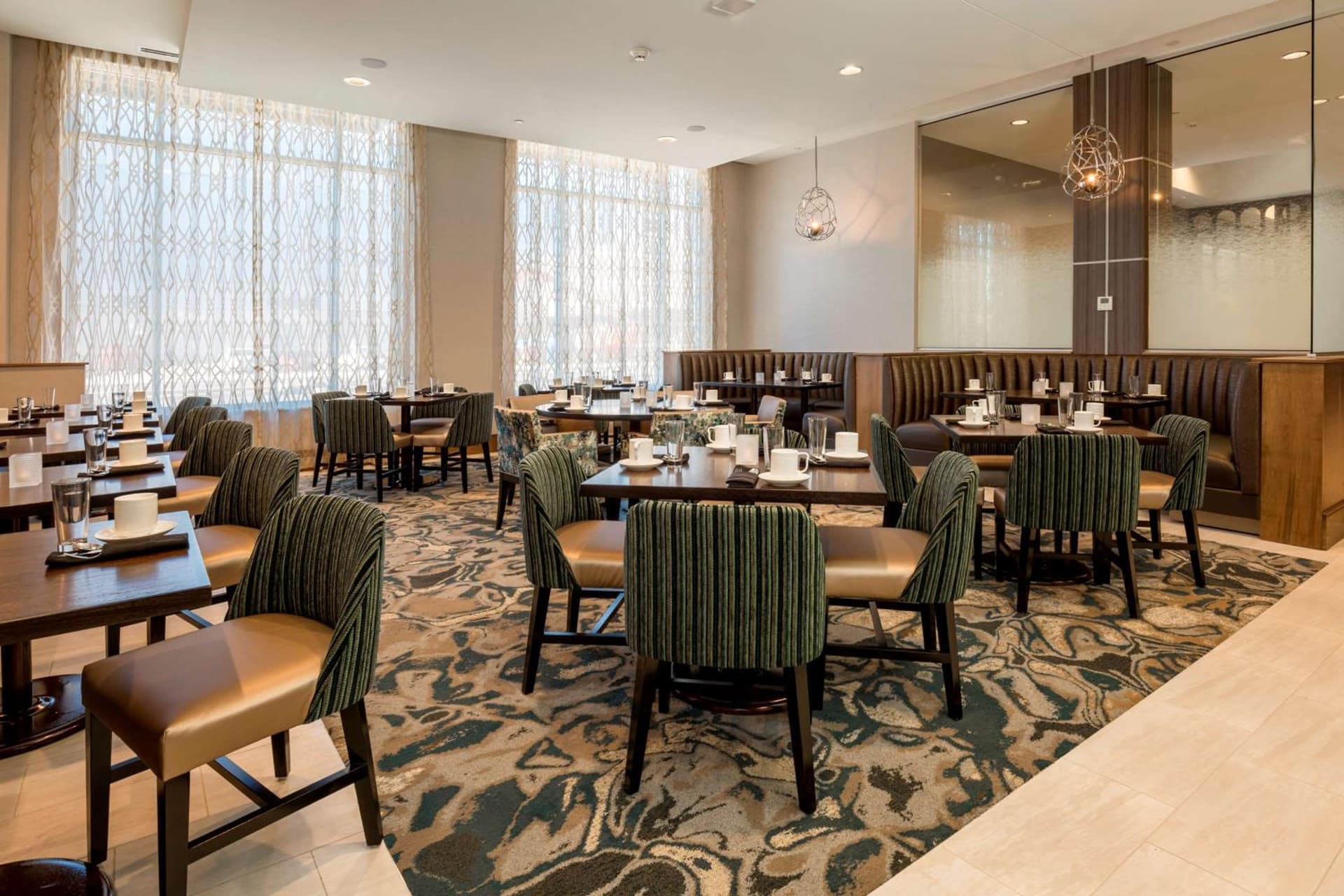 DoubleTree by Hilton Evansville gallery photo in Evansville, IN — image 68