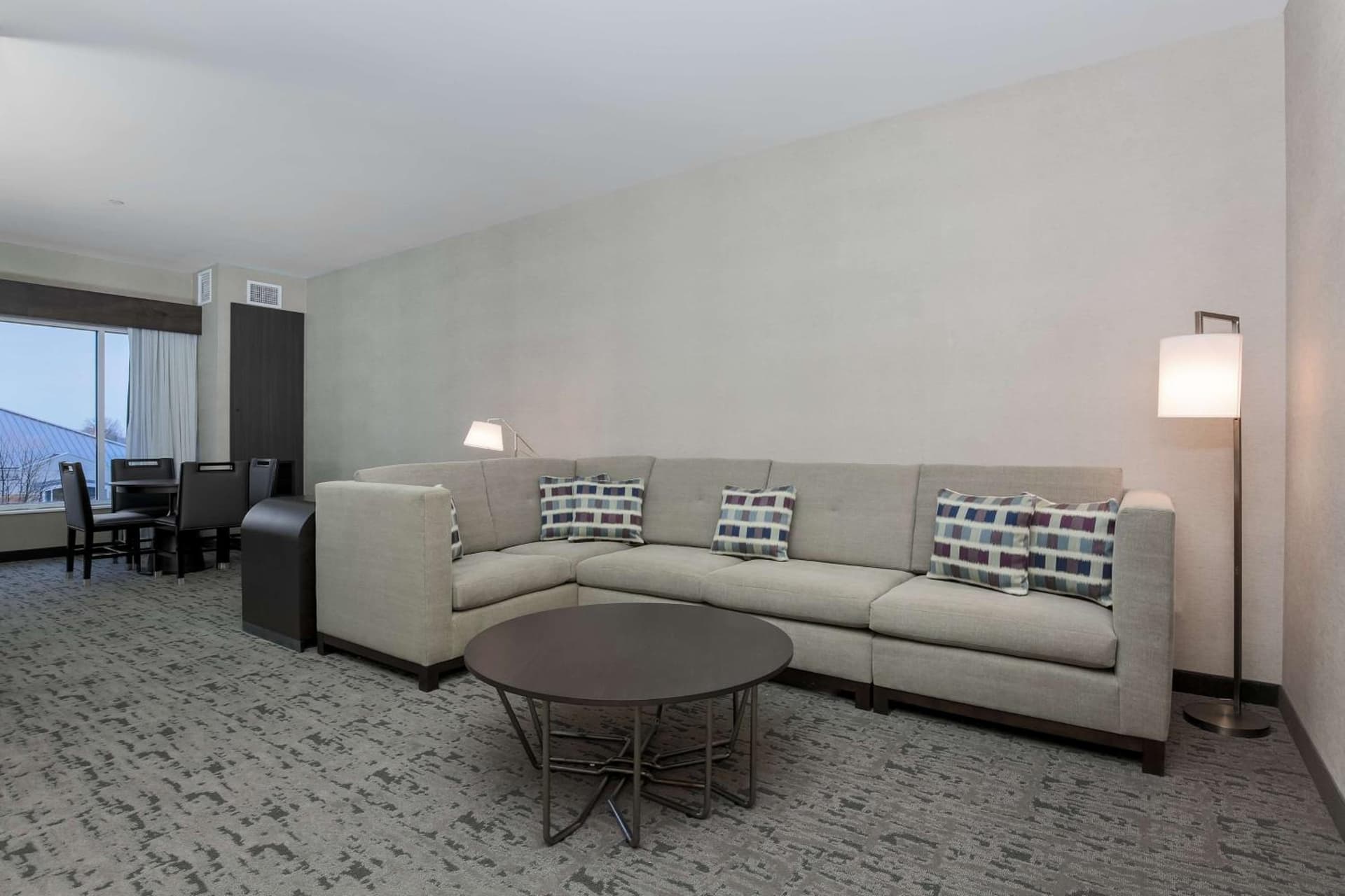 DoubleTree by Hilton Evansville gallery photo in Evansville, IN — image 4