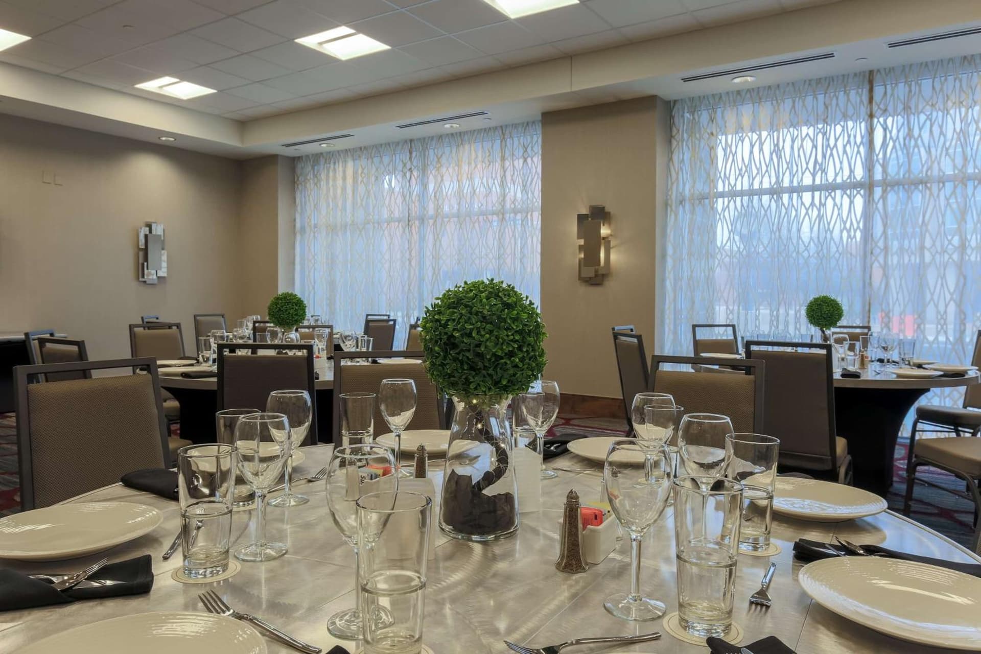 DoubleTree by Hilton Evansville gallery photo in Evansville, IN — image 66