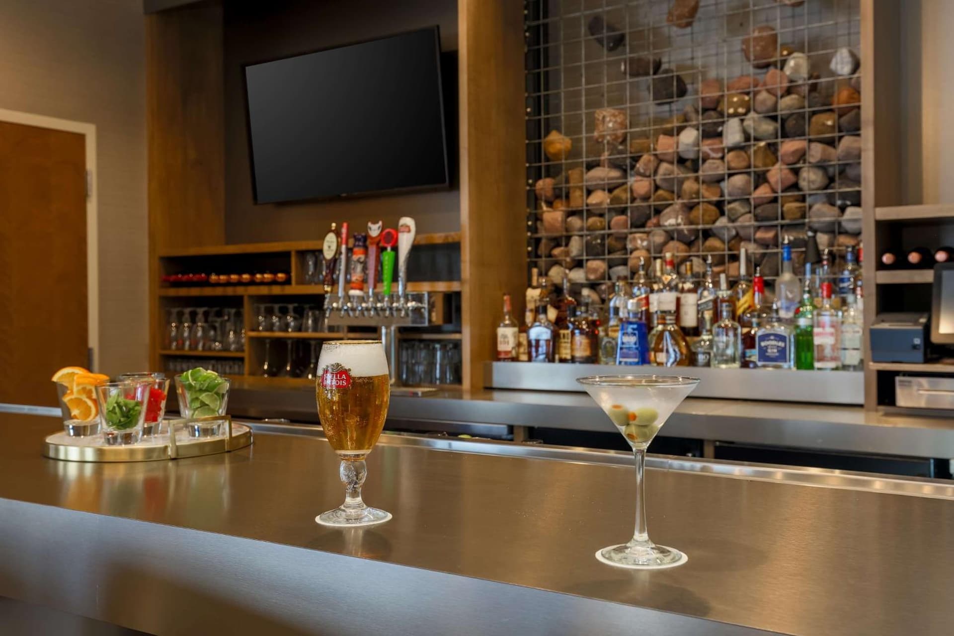 DoubleTree by Hilton Evansville gallery photo in Evansville, IN — image 34