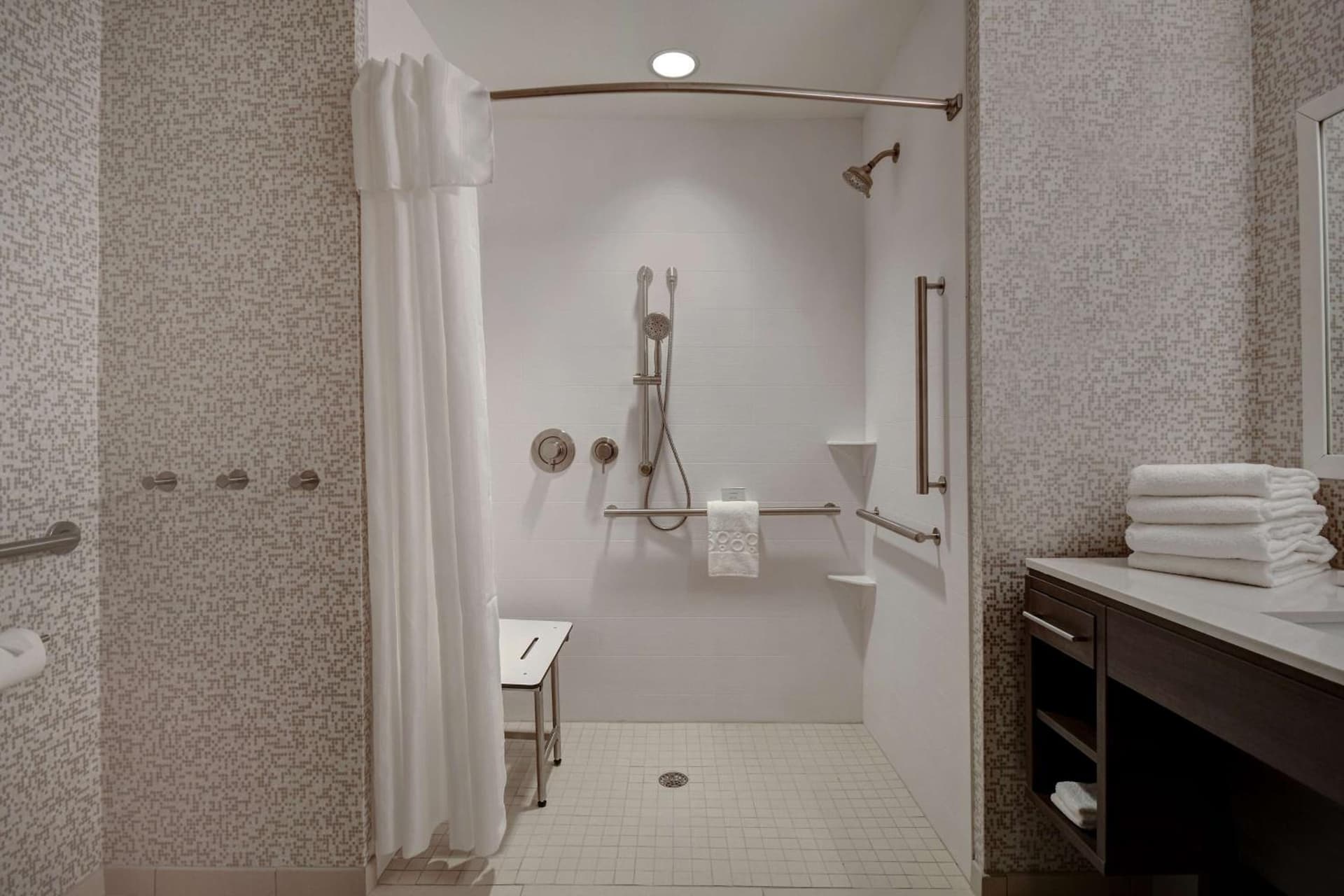 Home2 Suites East Hanover, NJ gallery photo in East Hanover — image 22