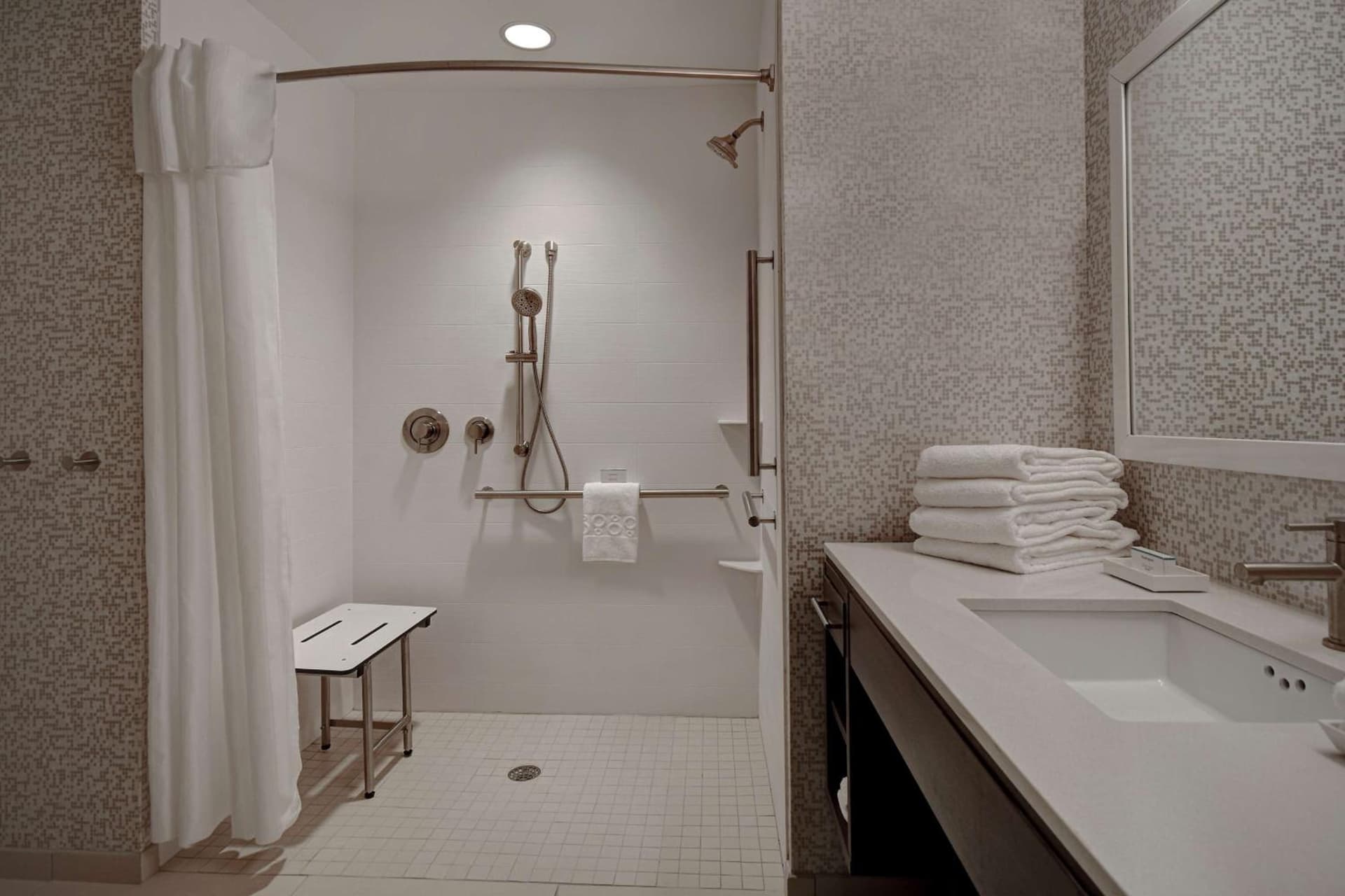 Home2 Suites East Hanover, NJ gallery photo in East Hanover — image 27