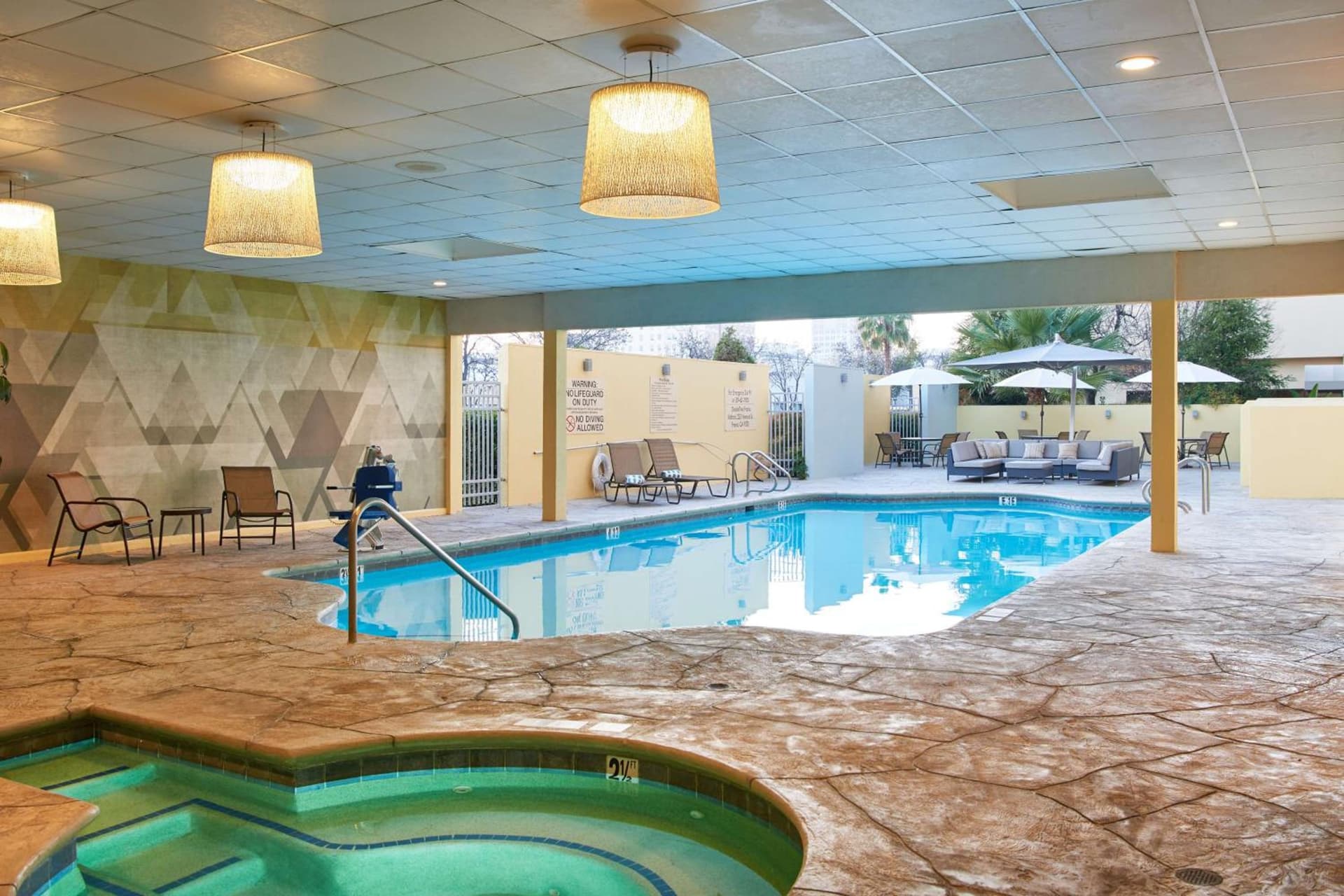 DoubleTree by Hilton Fresno Convention Center property views in Fresno, CA — gallery photo 3