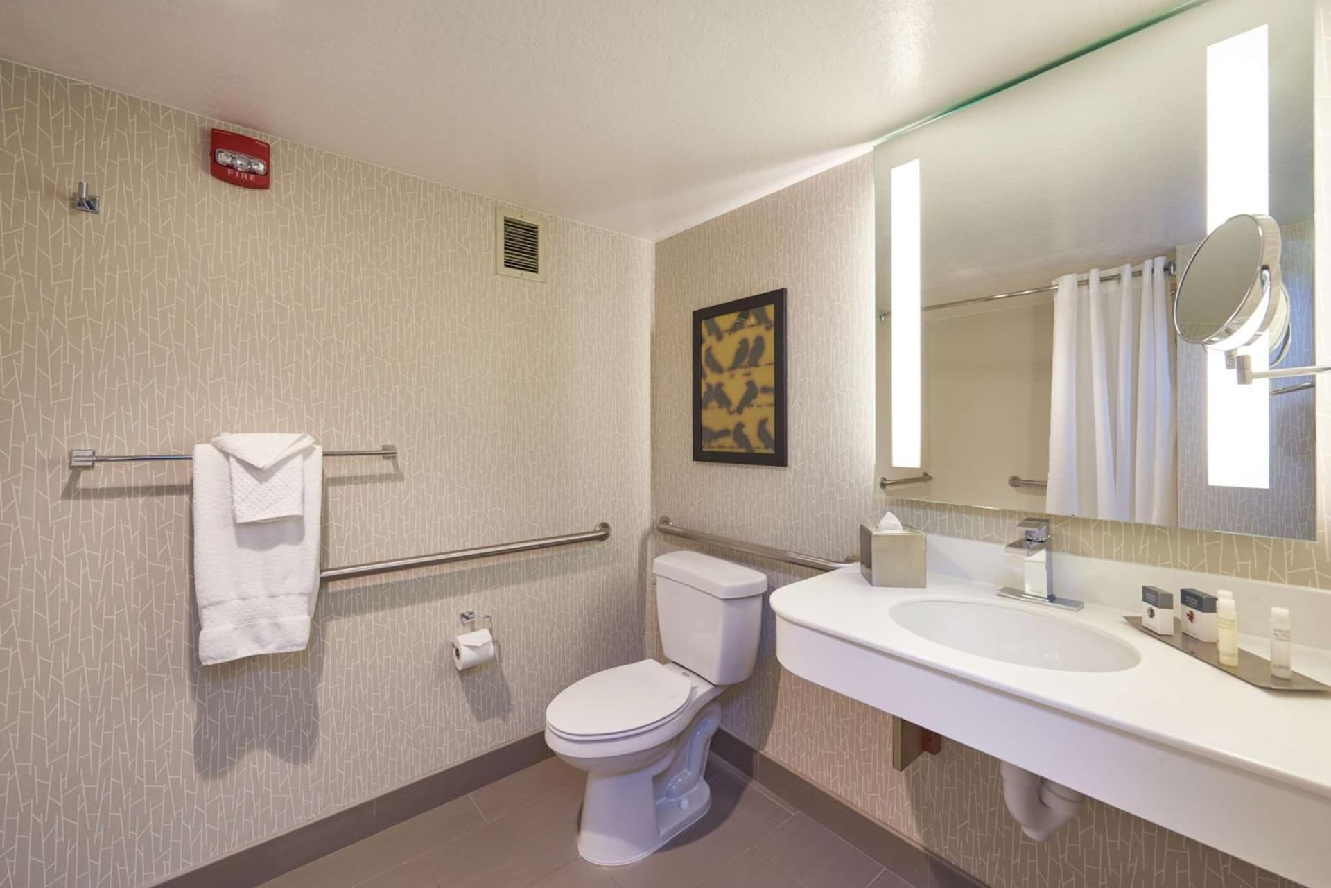 DoubleTree by Hilton Fresno Convention Center gallery photo in Fresno, CA — image 32