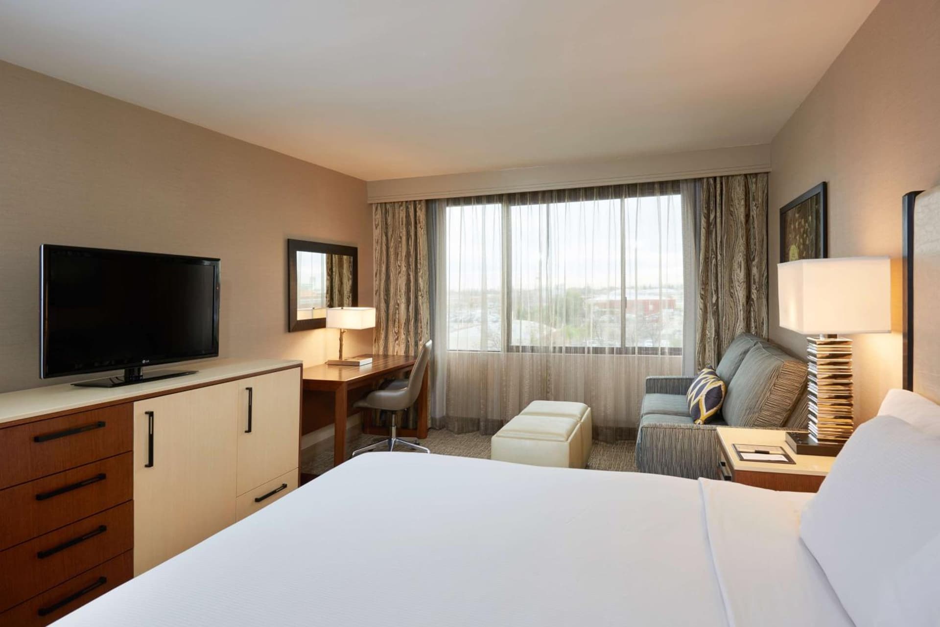 DoubleTree by Hilton Fresno Convention Center gallery photo in Fresno, CA — image 16