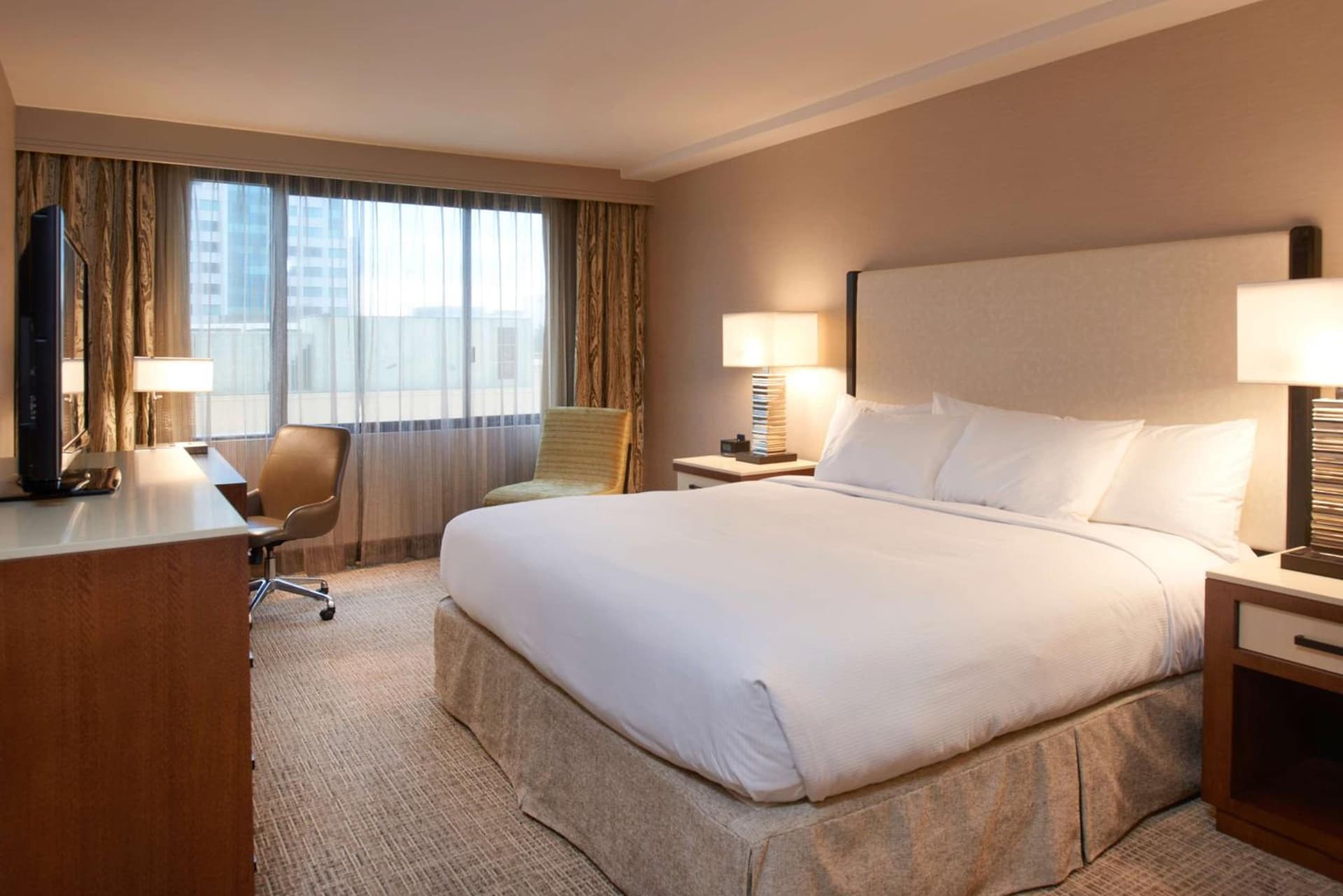 DoubleTree by Hilton Fresno Convention Center gallery photo in Fresno, CA — image 24