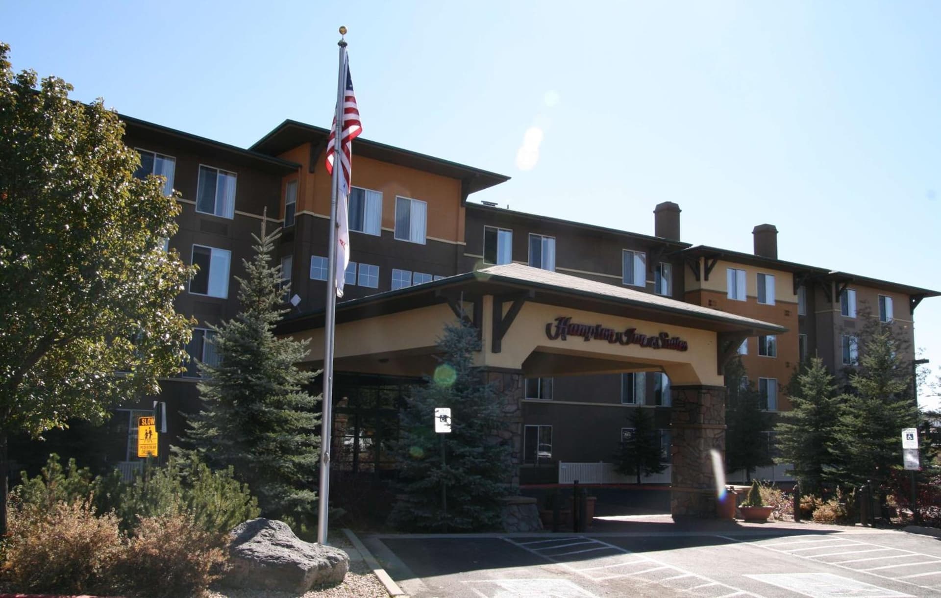 Hampton Inn & Suites Flagstaff - West interior in Flagstaff, AZ — gallery photo 2