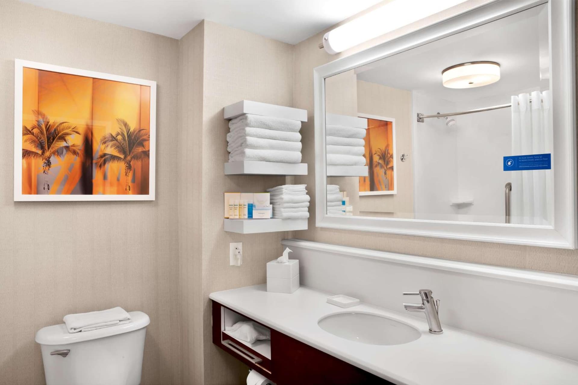 Hampton Inn Hallandale Beach-Aventura gallery photo in Hollywood, FL — image 15