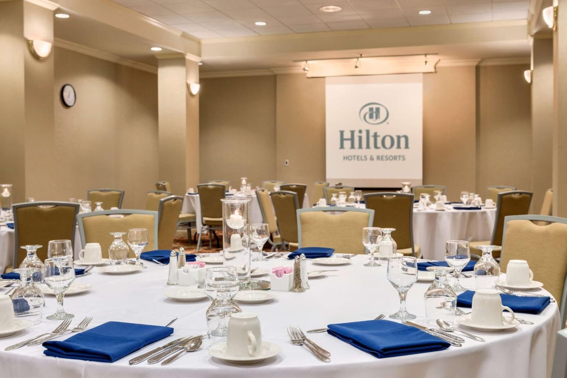 Hilton Fort Wayne at the Grand Wayne Convention Center gallery photo in Fort Wayne, IN — image 27