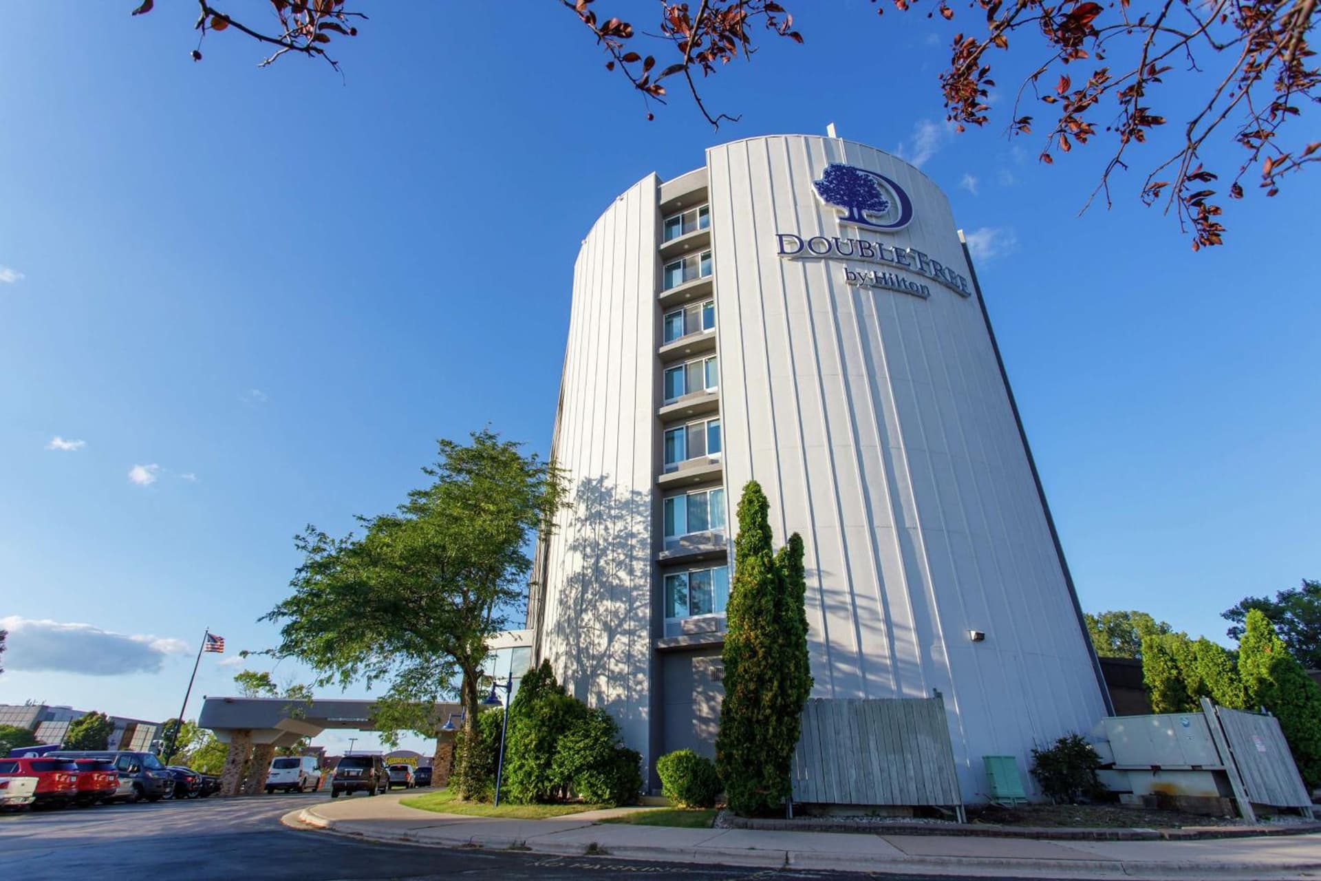 DoubleTree by Hilton Appleton, WI interior in Appleton, WI — gallery photo 2