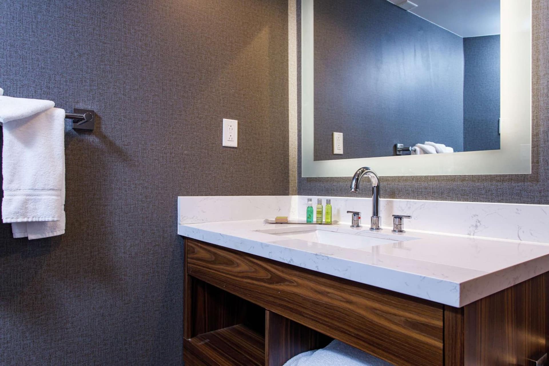 DoubleTree by Hilton Appleton, WI gallery photo in Appleton, WI — image 38