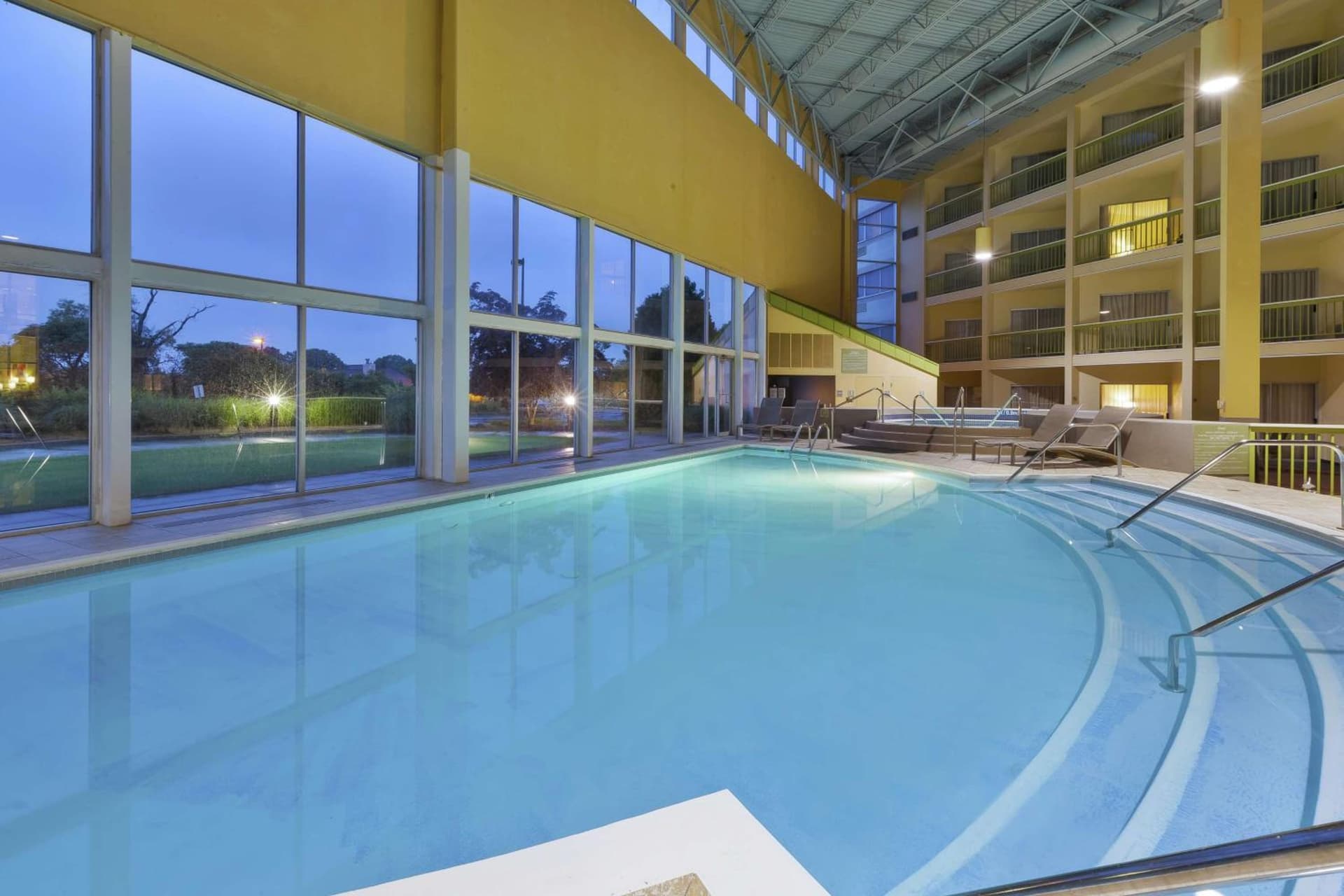 DoubleTree by Hilton Holland gallery photo in Holland, MI — image 27