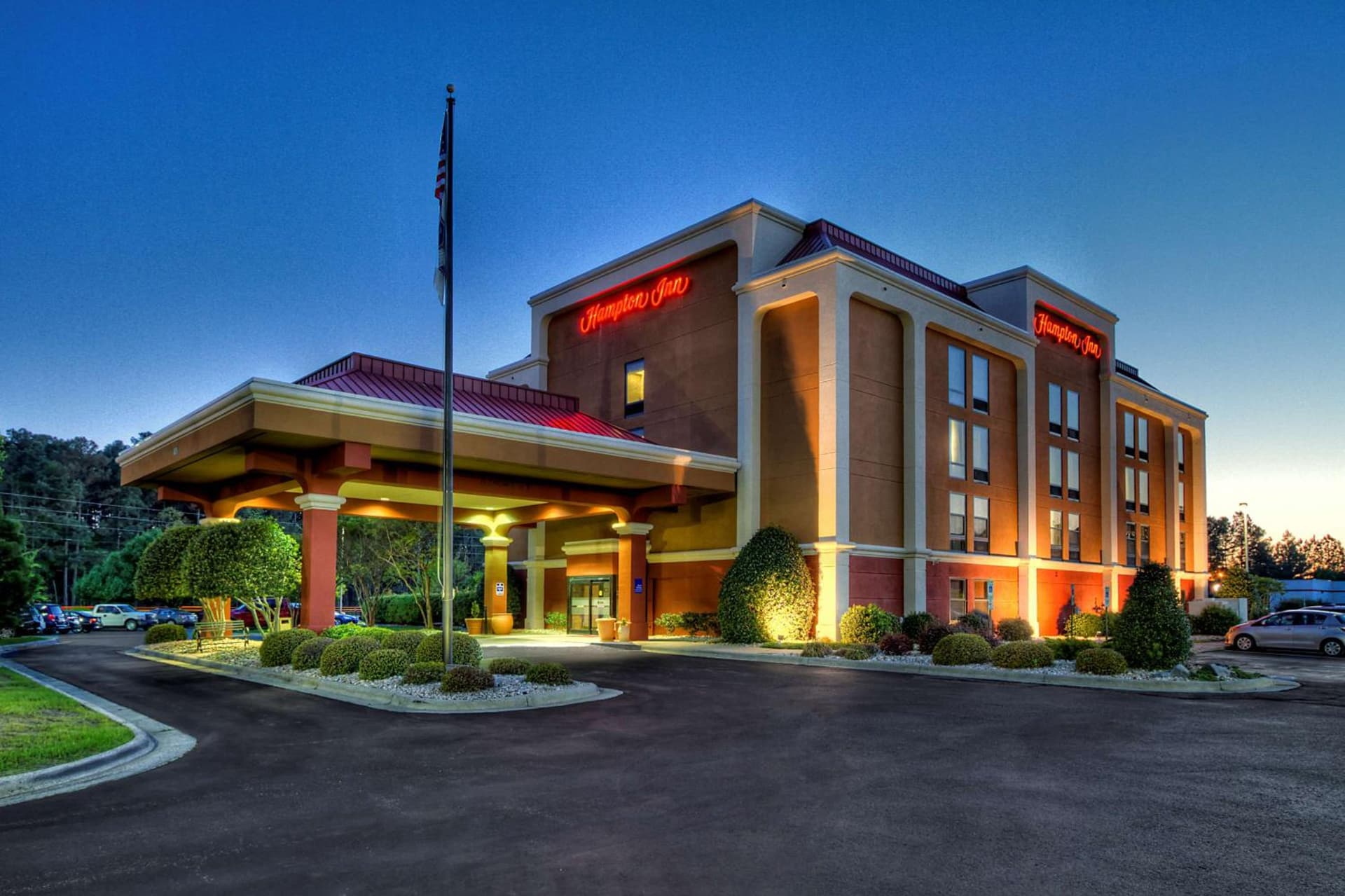 Hampton Inn Goldsboro interior in Goldsboro, NC — gallery photo 2