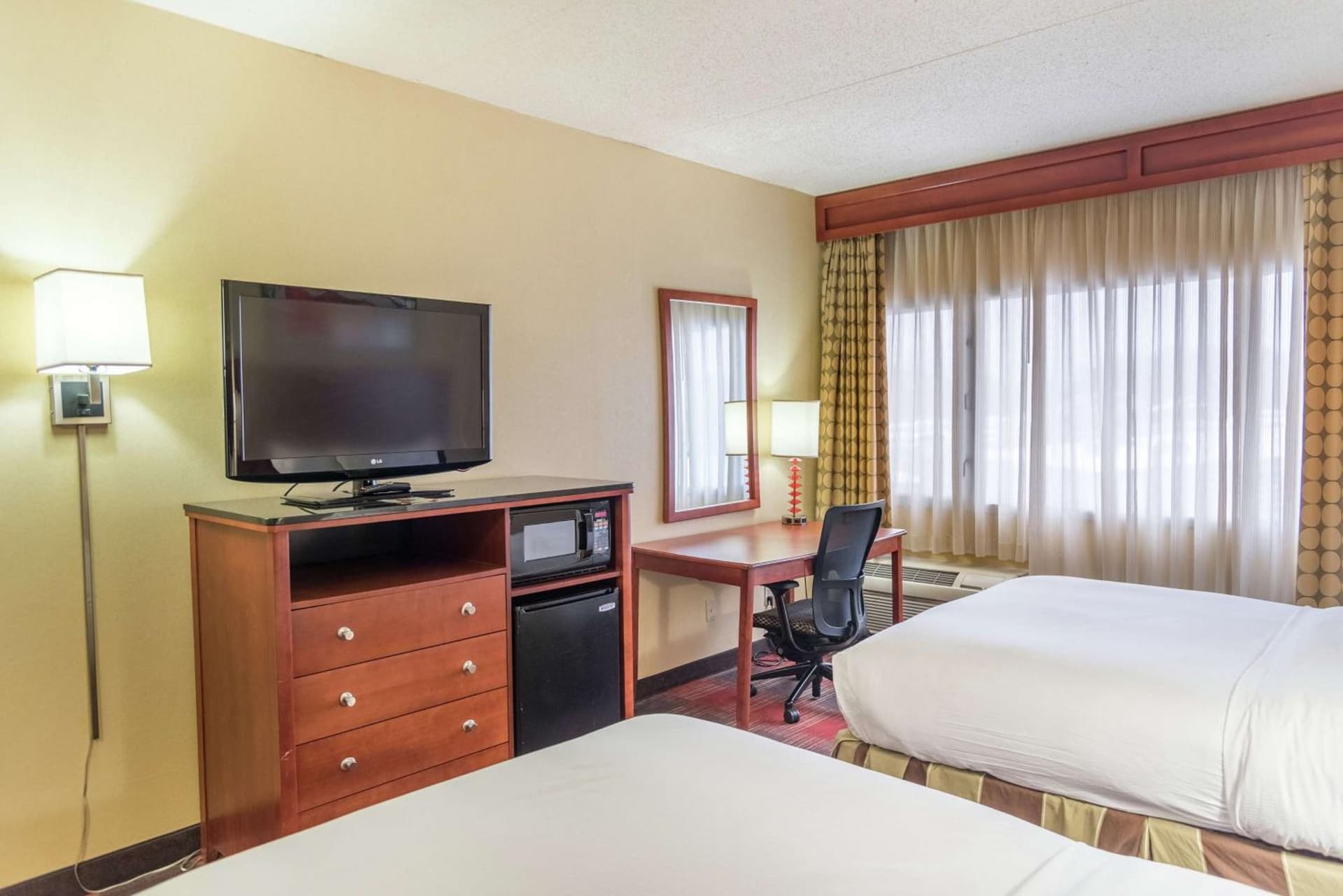 DoubleTree by Hilton Holland gallery photo in Holland, MI — image 13