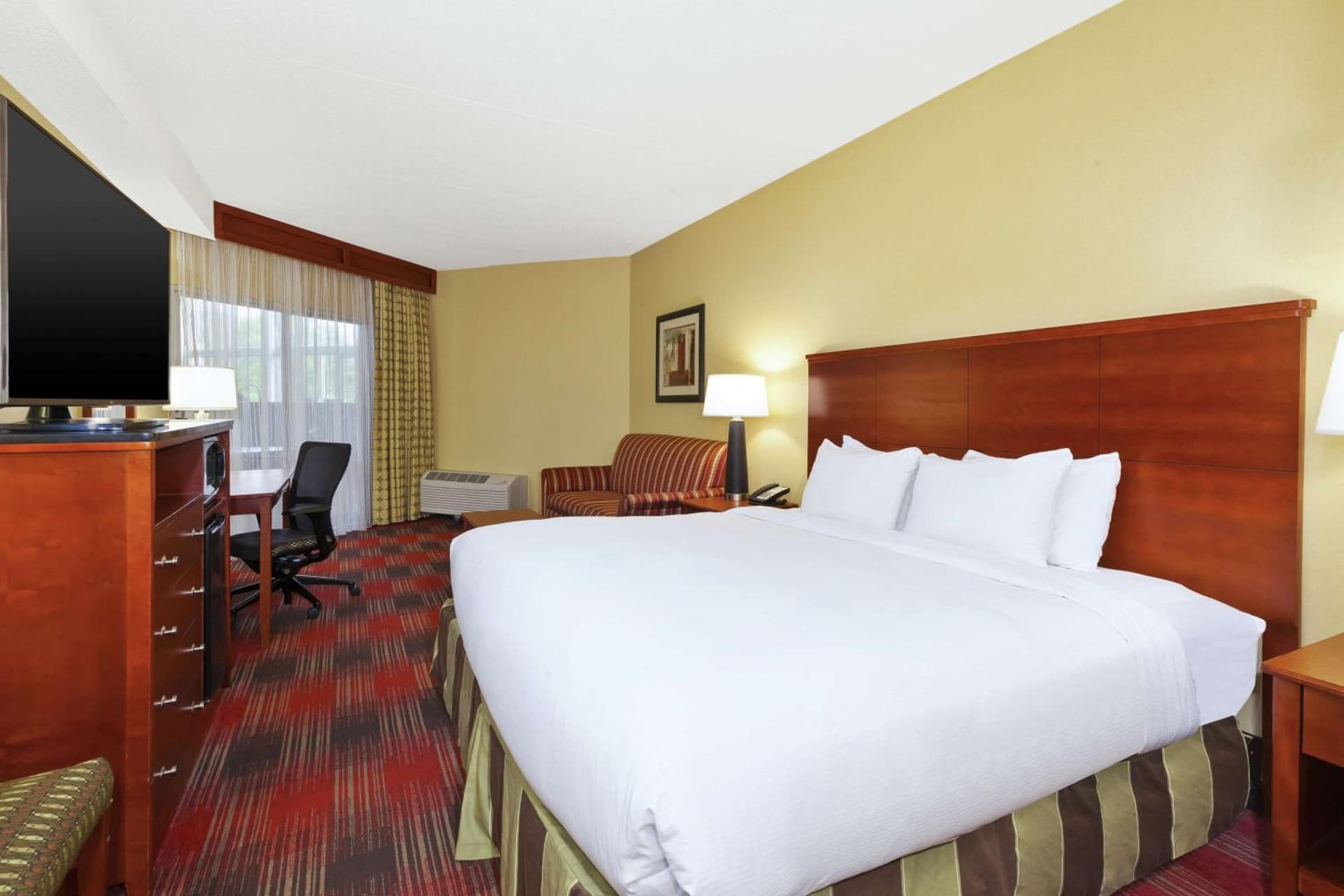 DoubleTree by Hilton Holland gallery photo in Holland, MI — image 54
