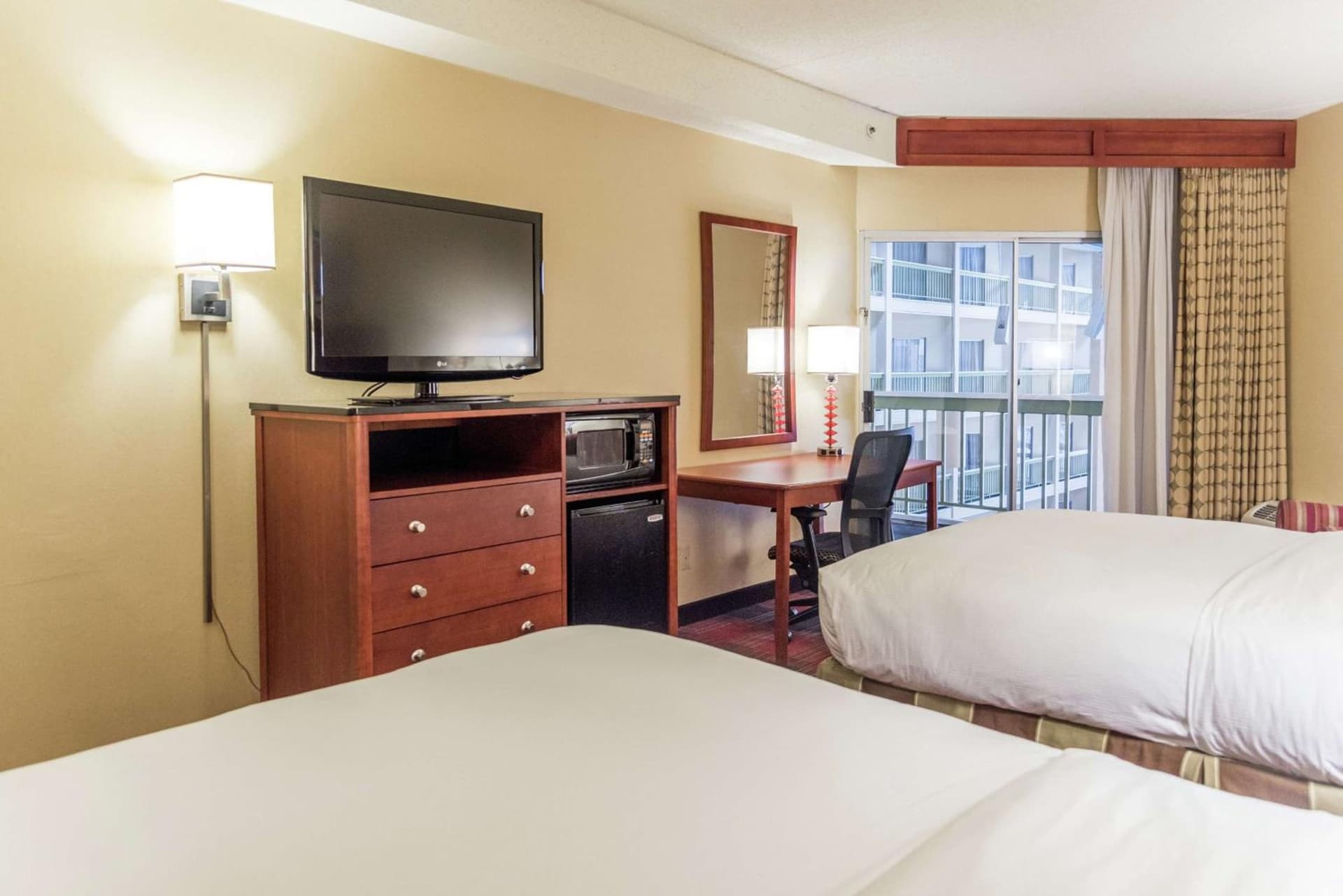 DoubleTree by Hilton Holland gallery photo in Holland, MI — image 9