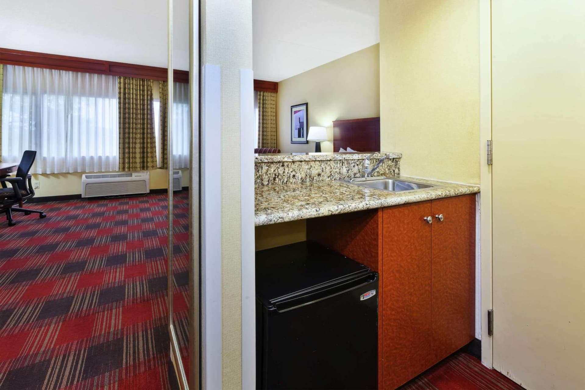 DoubleTree by Hilton Holland gallery photo in Holland, MI — image 46