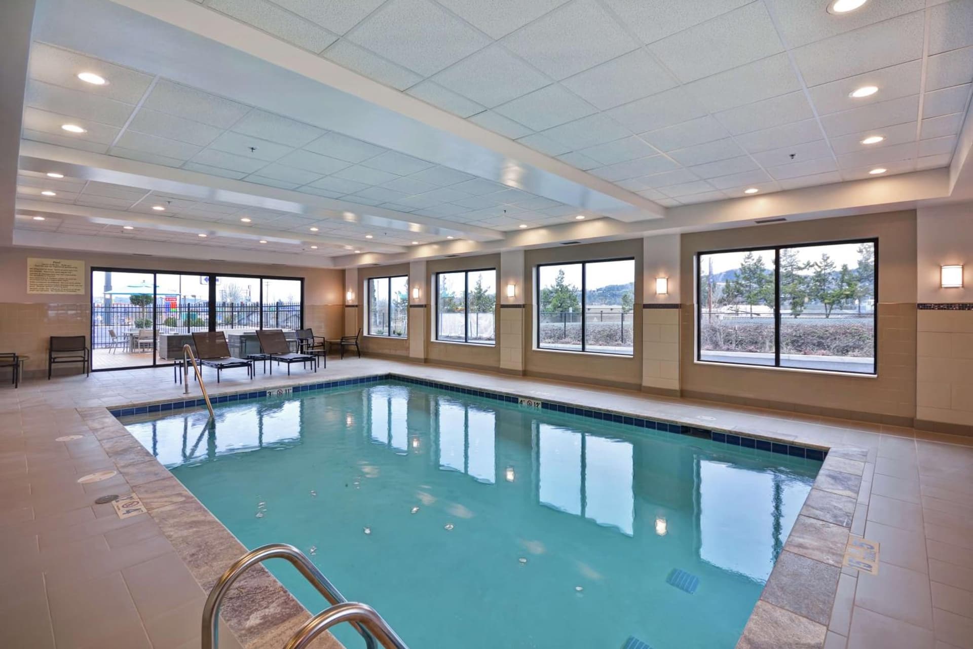Hampton Inn & Suites Grants Pass gallery photo in Grants Pass, OR — image 38