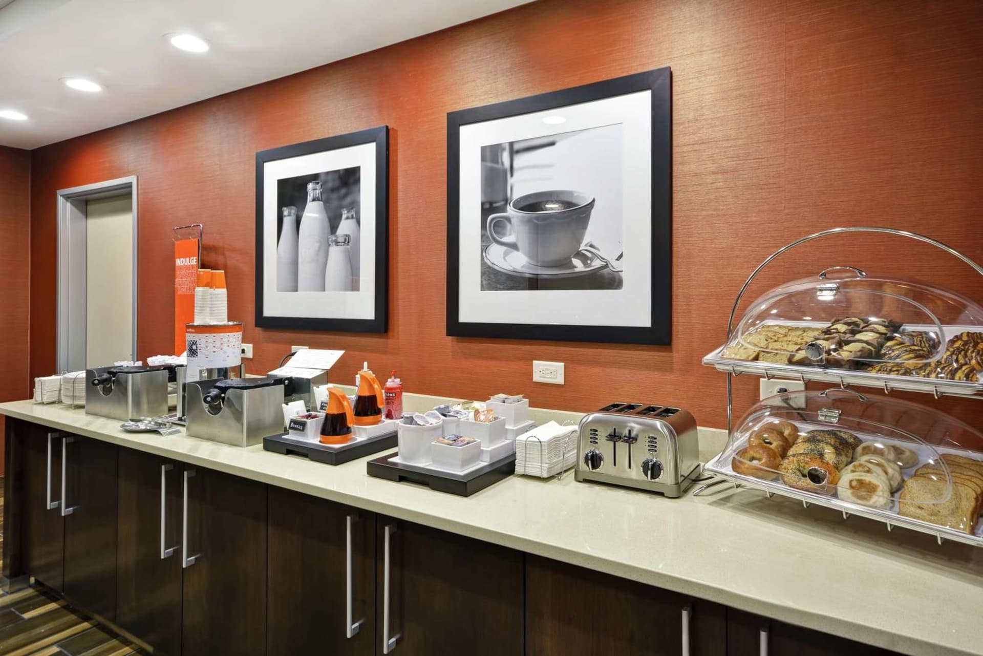 Hampton Inn & Suites Grants Pass property views in Grants Pass, OR — gallery photo 3