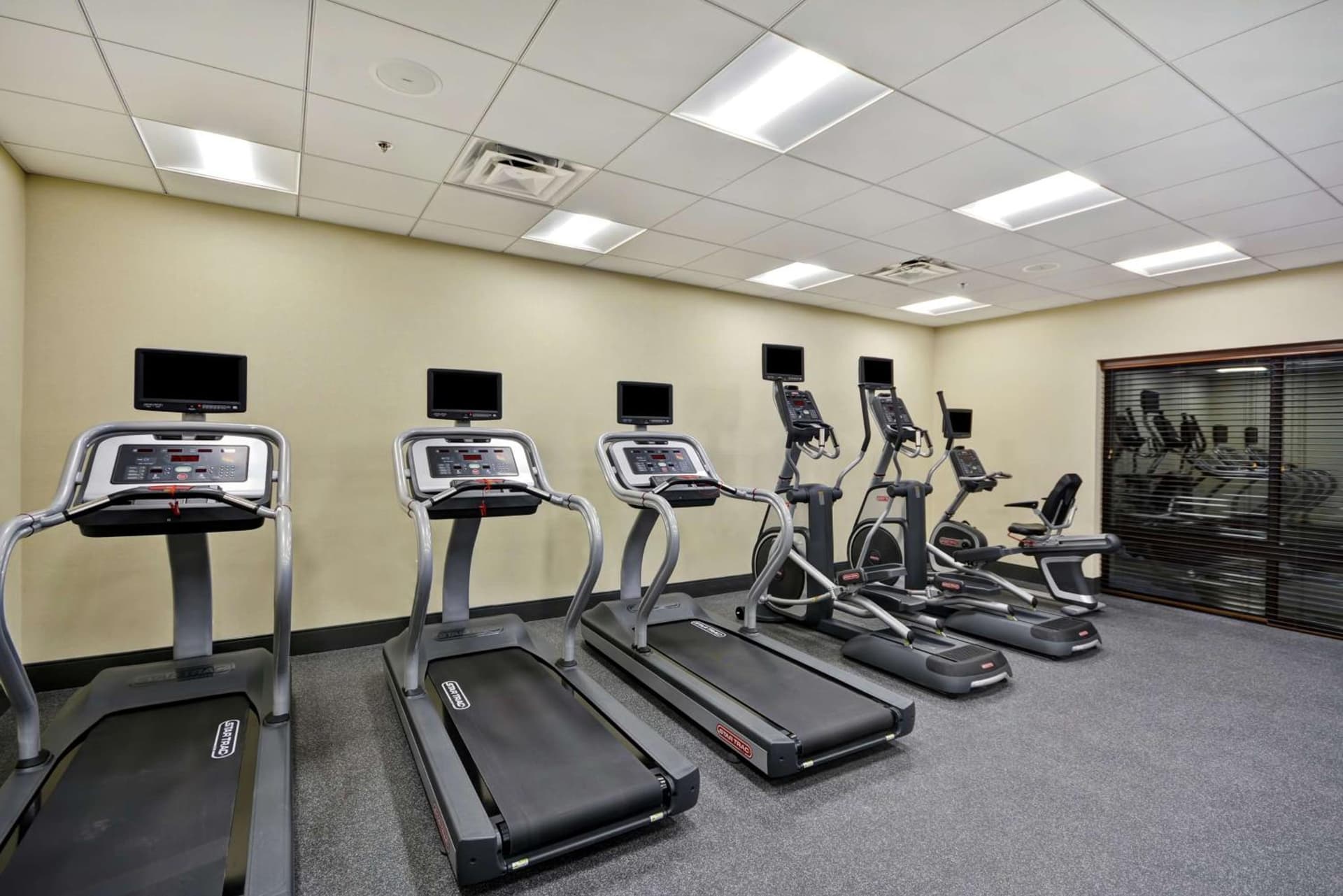 Hampton Inn & Suites Grants Pass gallery photo in Grants Pass, OR — image 34