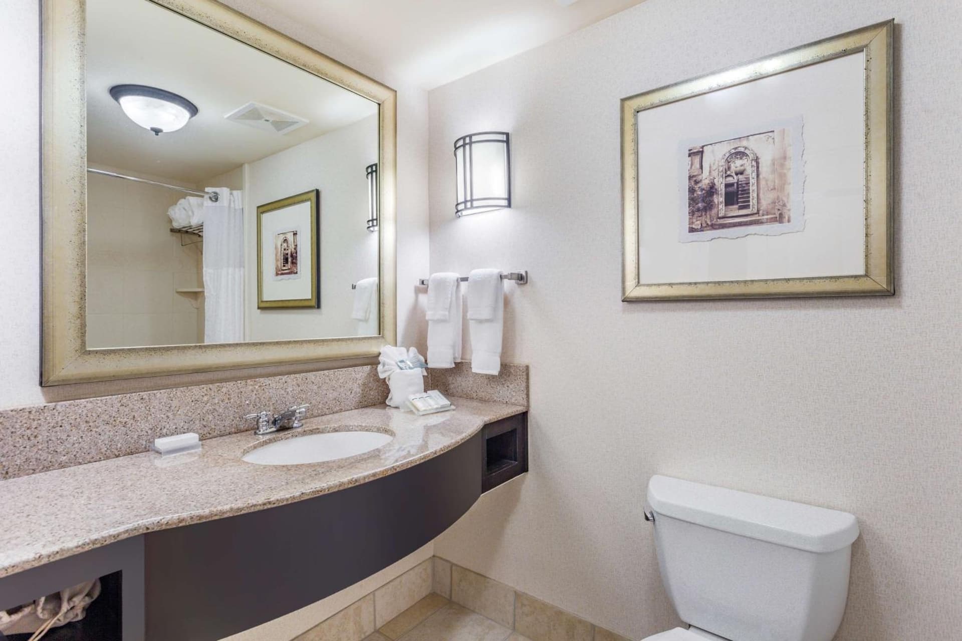 Hilton Garden Inn Gainesville gallery photo in Gainesville, GA — image 22