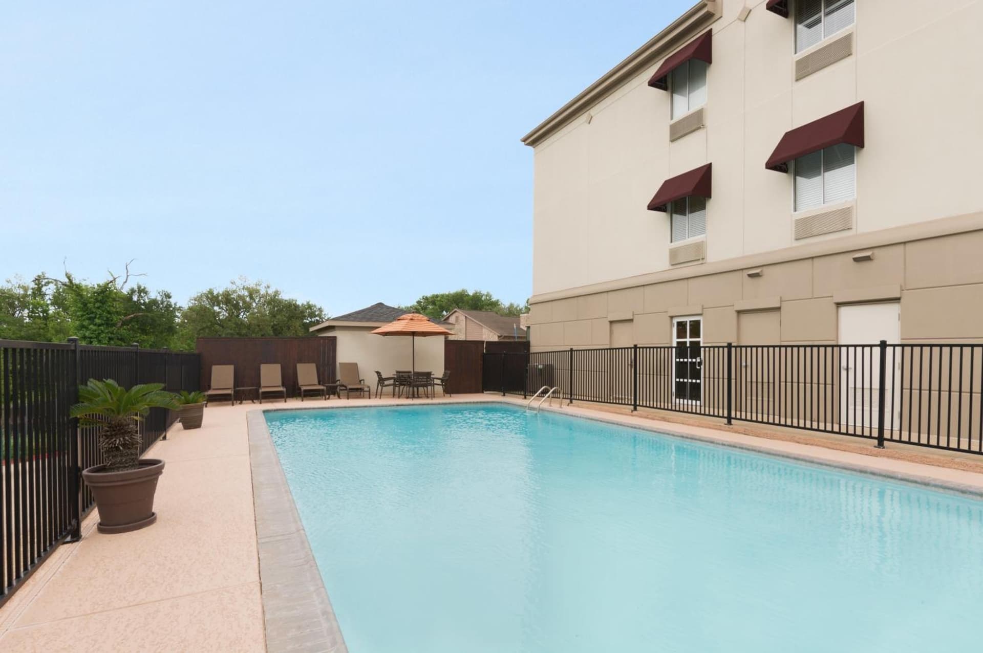 Hawthorn Extended Stay by Wyndham College Station gallery photo in College Station, TX — image 5