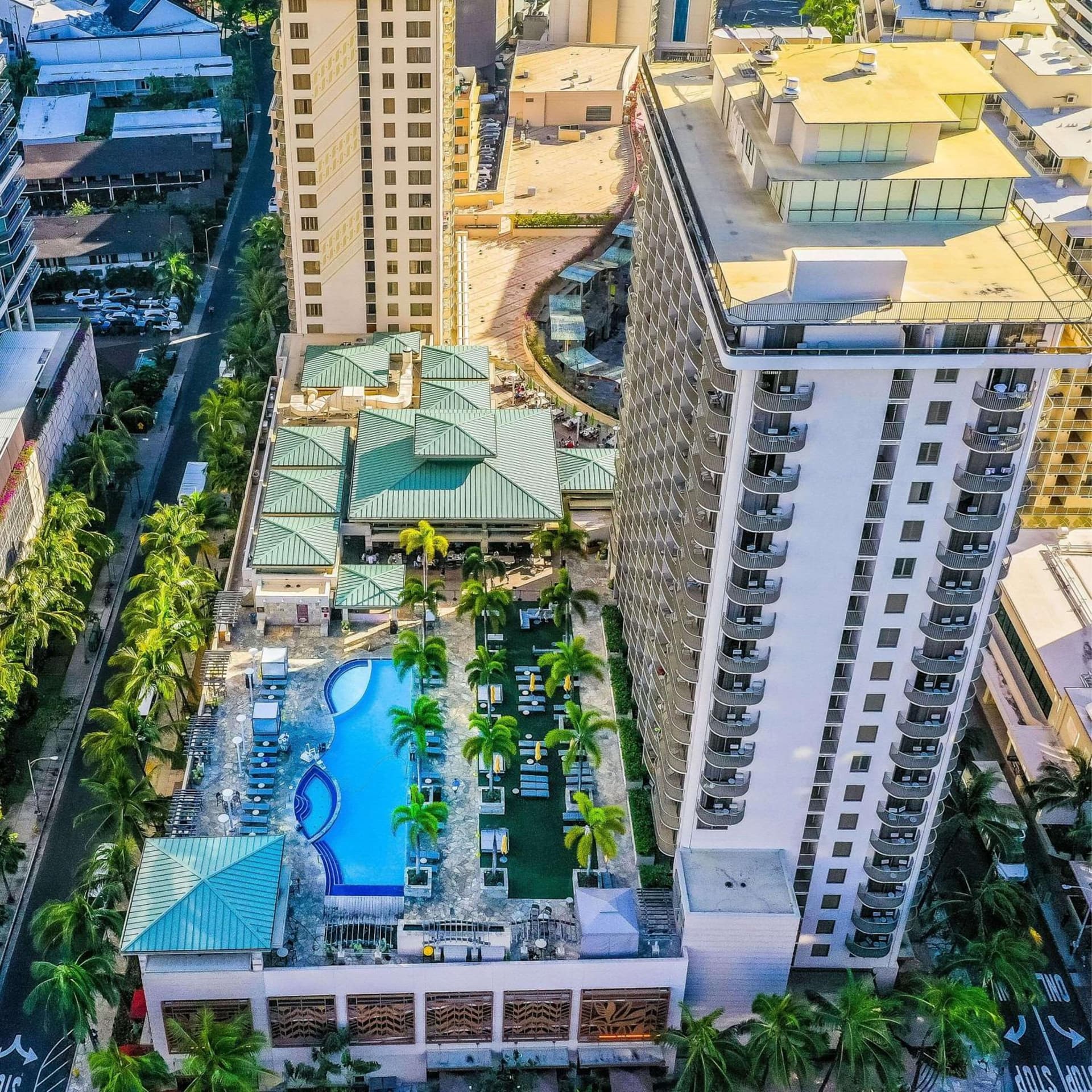 Embassy Suites by Hilton Waikiki Beach Walk property views in Honolulu, HI — gallery photo 3