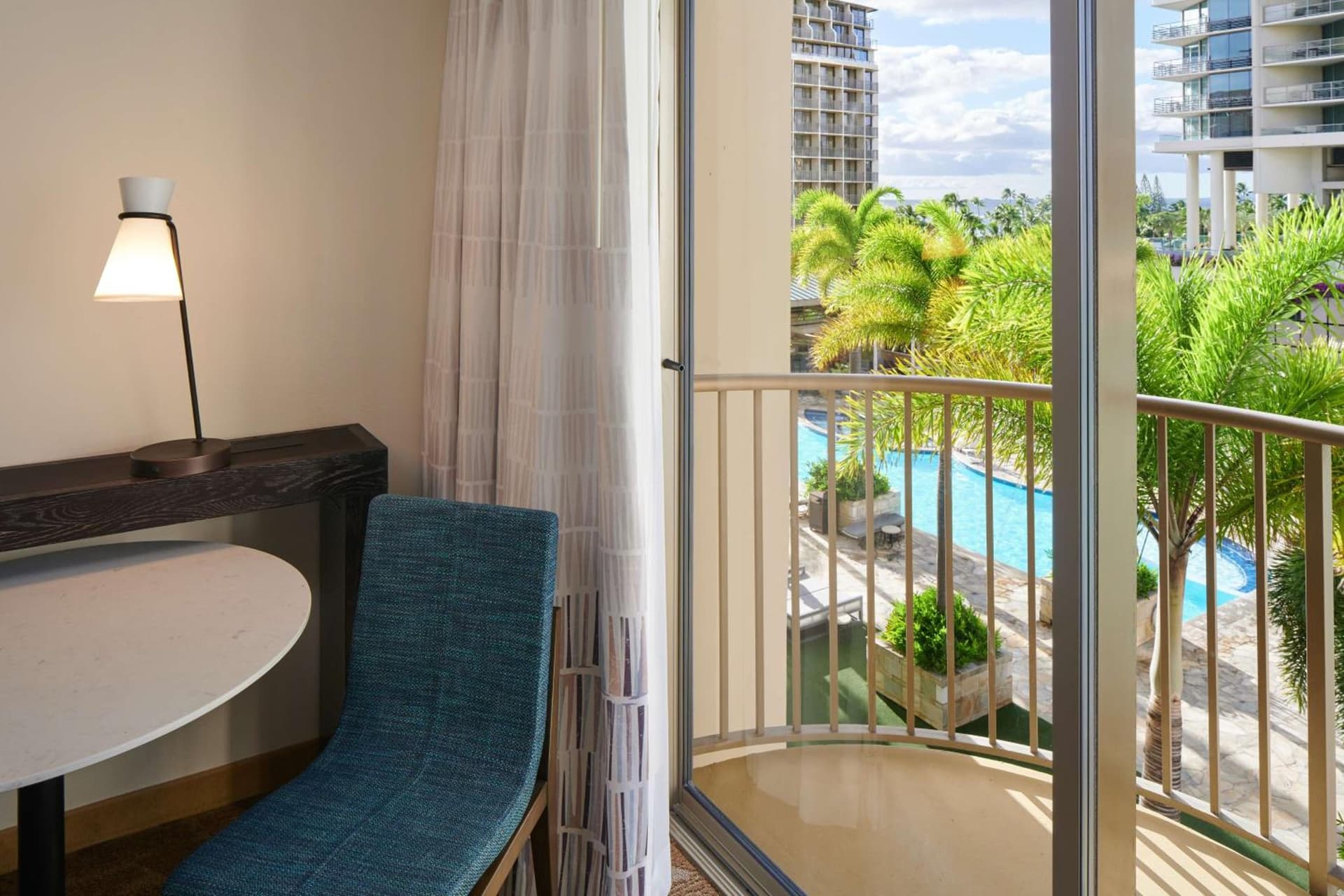 Embassy Suites by Hilton Waikiki Beach Walk gallery photo in Honolulu, HI — image 7