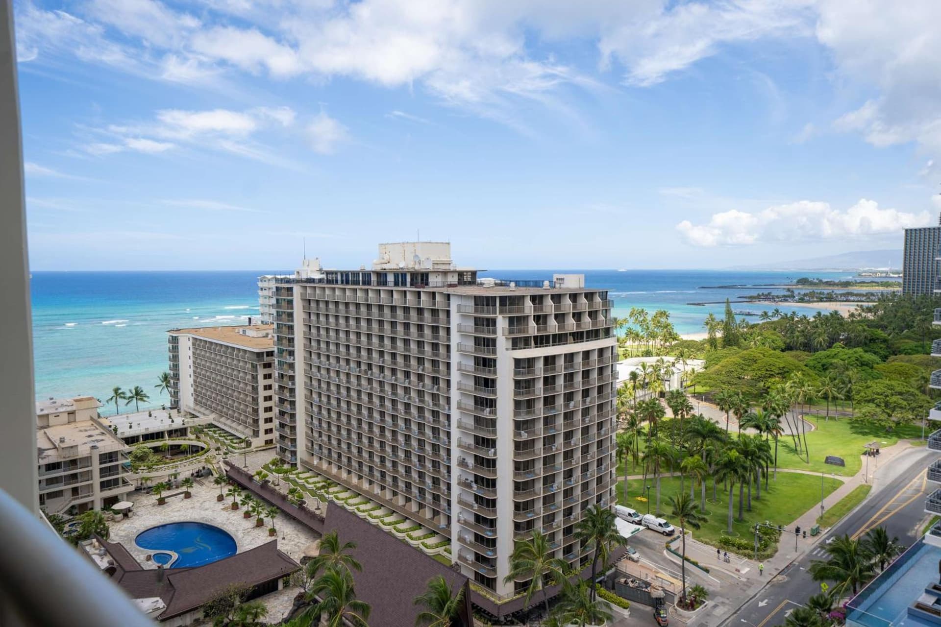 Embassy Suites by Hilton Waikiki Beach Walk gallery photo in Honolulu, HI — image 50