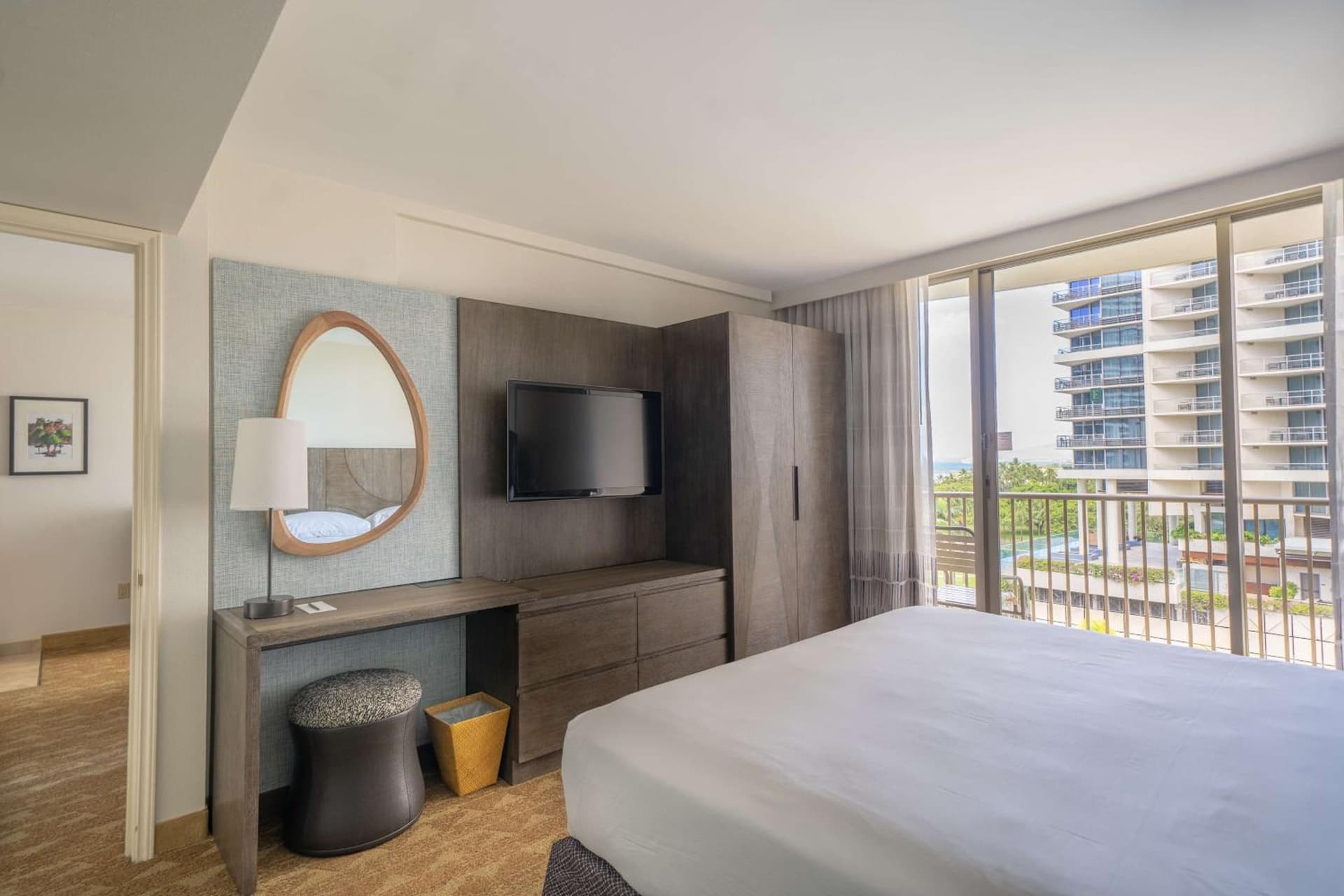Embassy Suites by Hilton Waikiki Beach Walk gallery photo in Honolulu, HI — image 36
