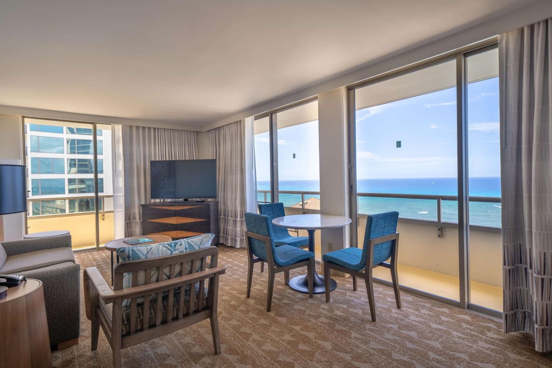 Embassy Suites by Hilton Waikiki Beach Walk gallery photo in Honolulu, HI — image 20