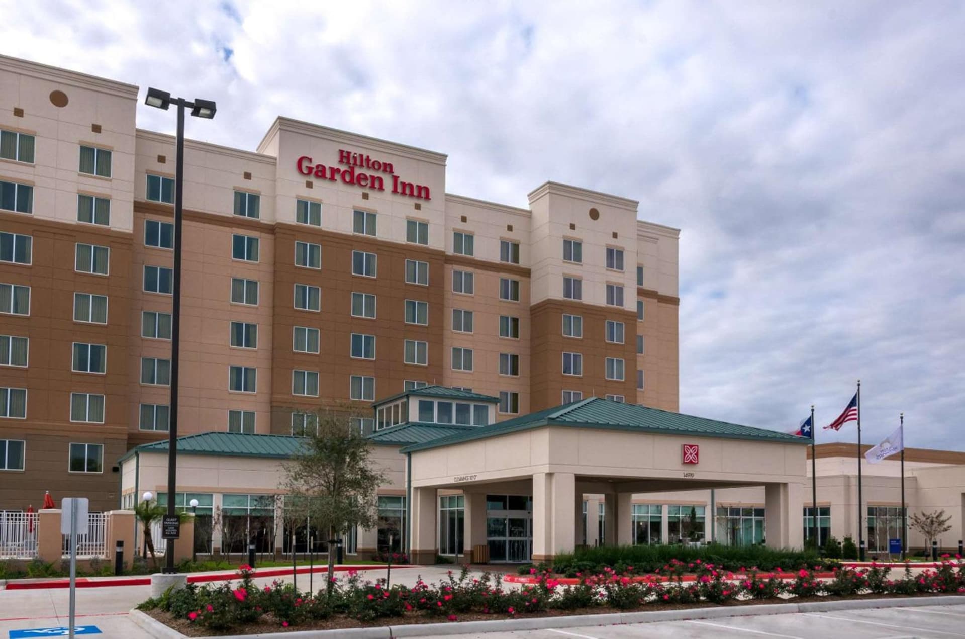 Hilton Garden Inn Houston NW America Plaza property views in Houston, TX — gallery photo 3