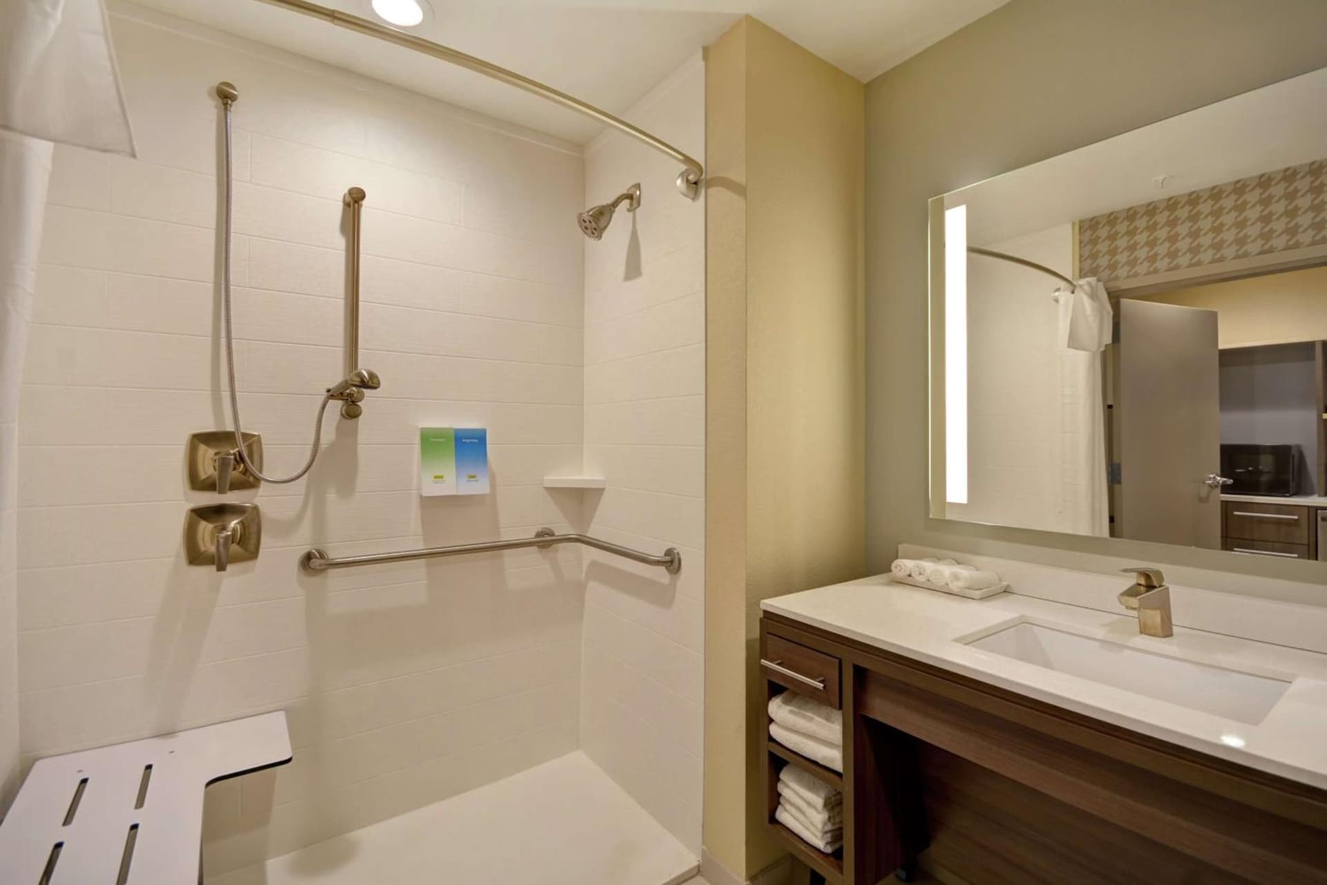 Home2 Suites At The Galleria property views in Houston, TX — gallery photo 3