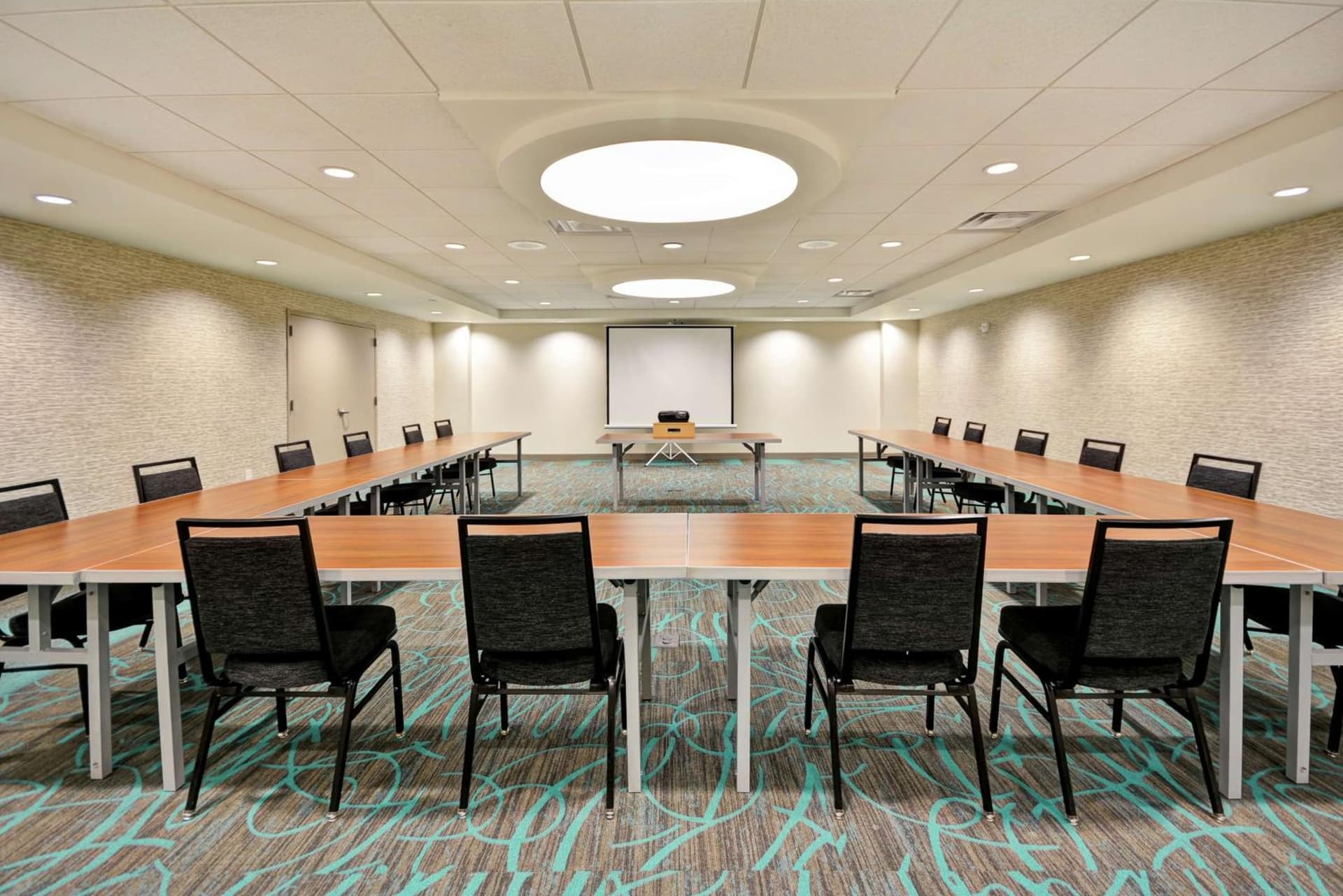 Home2 Suites At The Galleria gallery photo in Houston, TX — image 17