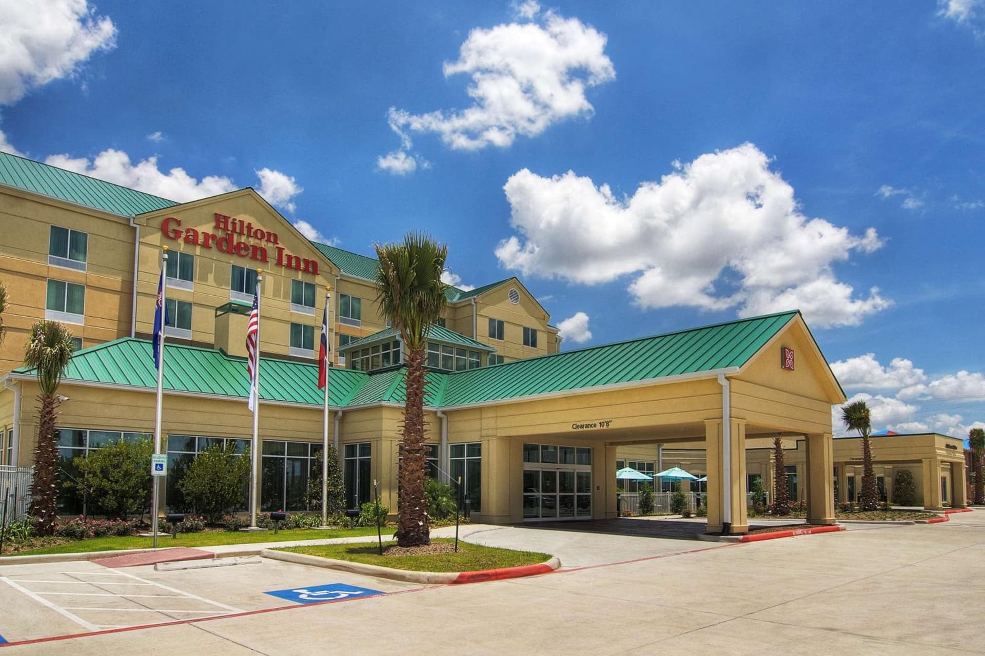 Hilton Garden Inn Houston-Pearland interior in Pearland, TX — gallery photo 2
