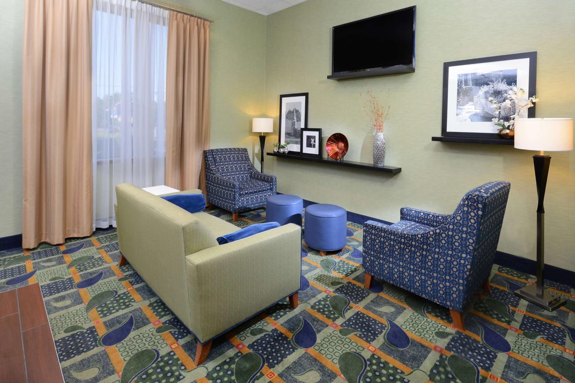 Hampton Inn High Point gallery photo in Archdale, NC — image 19