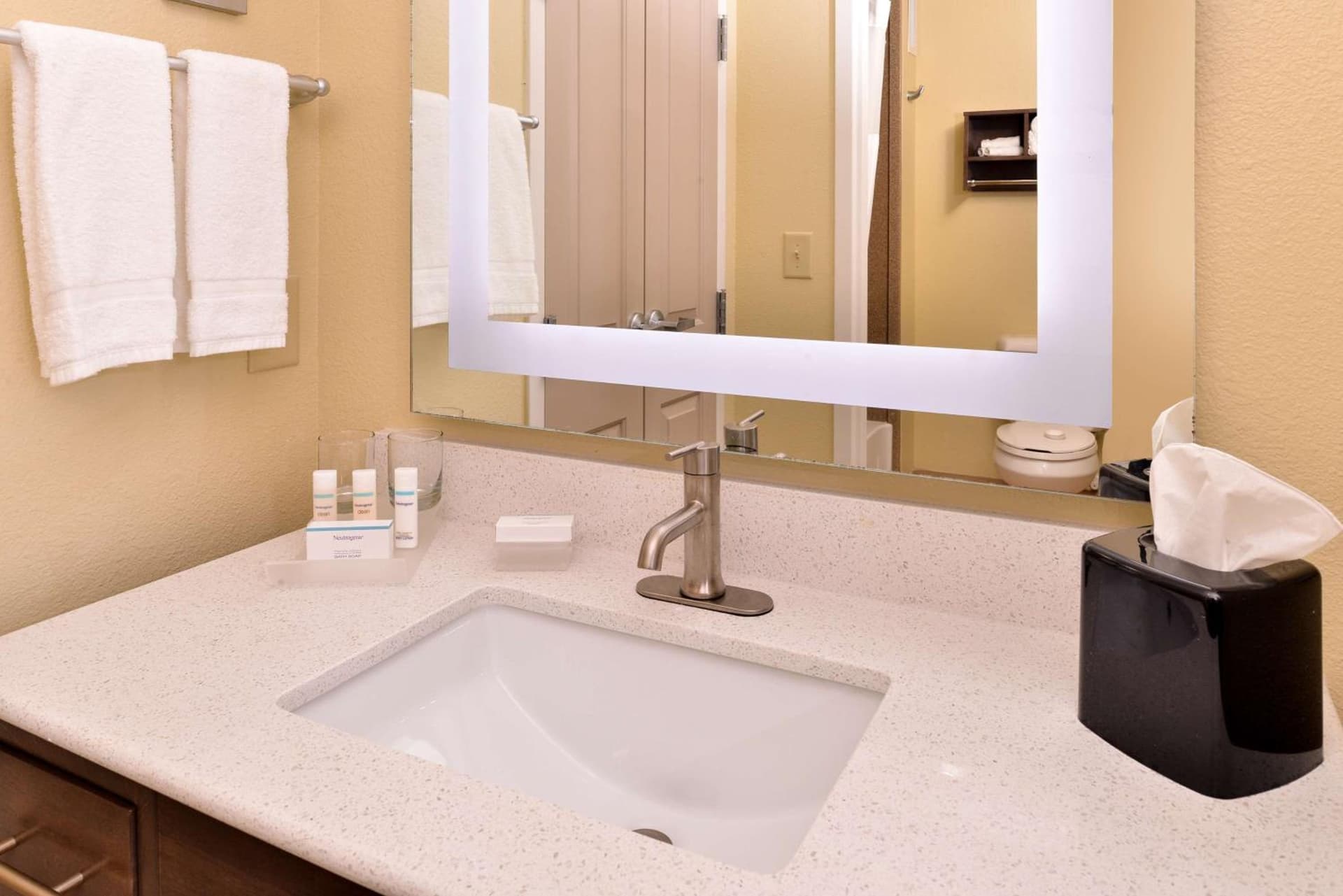 Homewood Suites by Hilton Houma gallery photo in Houma, LA — image 4