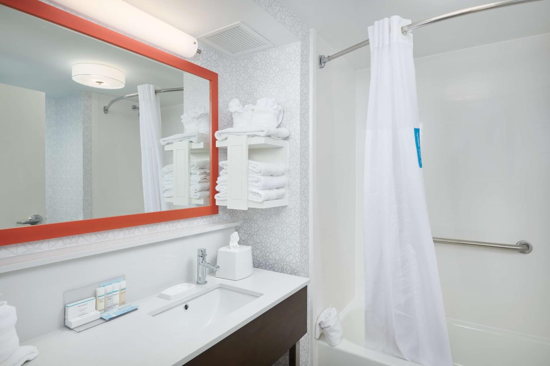 Hampton Inn Wilmington-Medical Park gallery photo in Wilmington, NC — image 43
