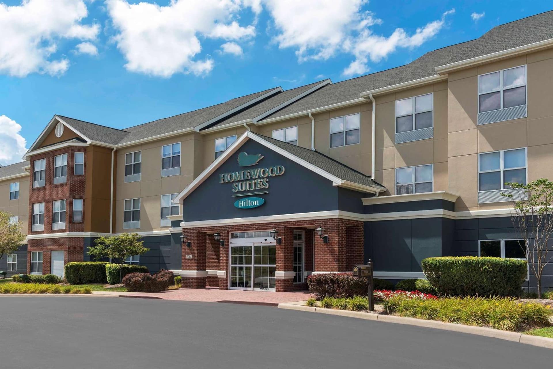 Homewood Suites by Hilton Indianapolis Airport / Plainfield featured exterior or lobby in Plainfield, IN — similar hotel