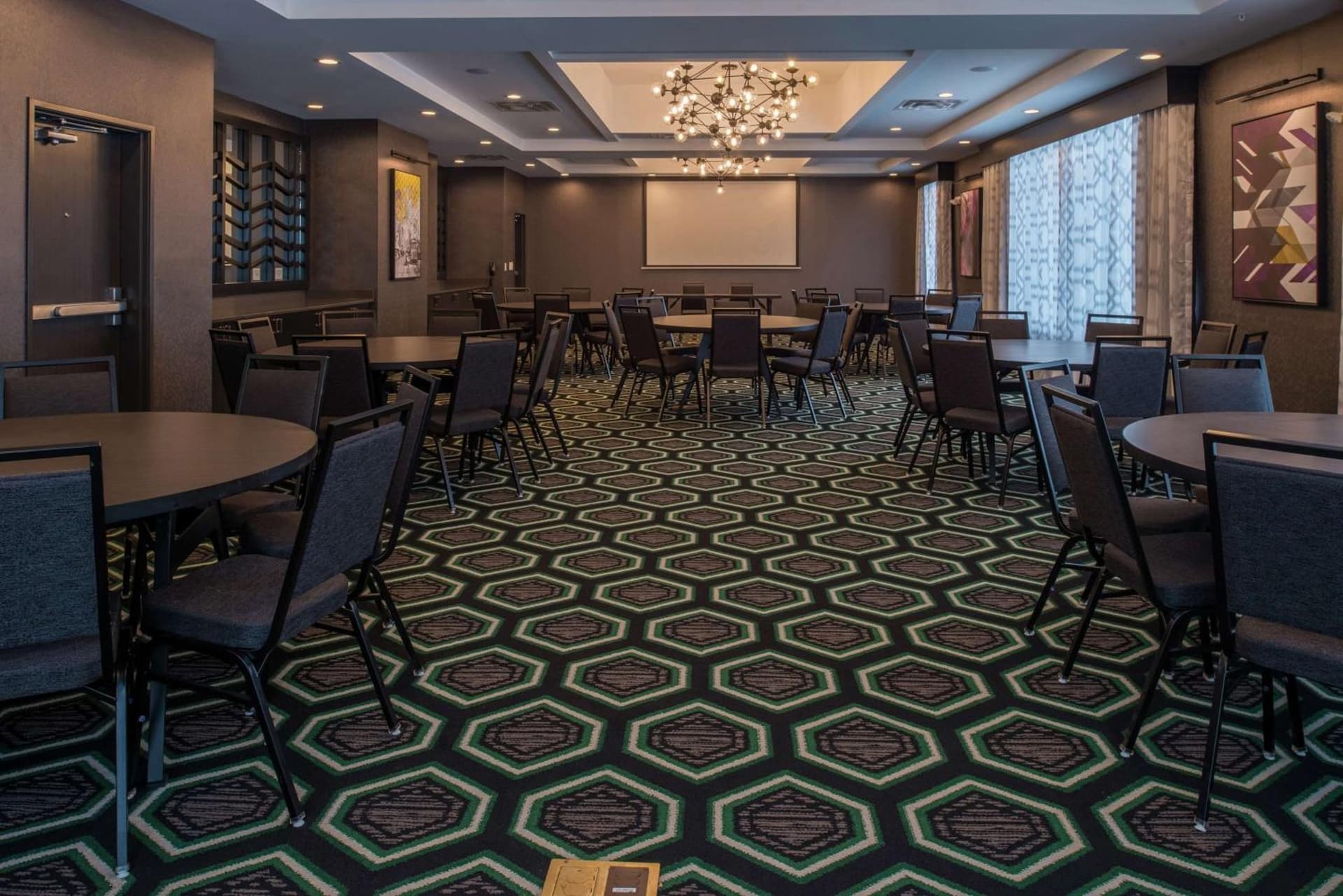 Hampton Inn & Suites Winston-Salem Downtown gallery photo in Winston-Salem, NC — image 24