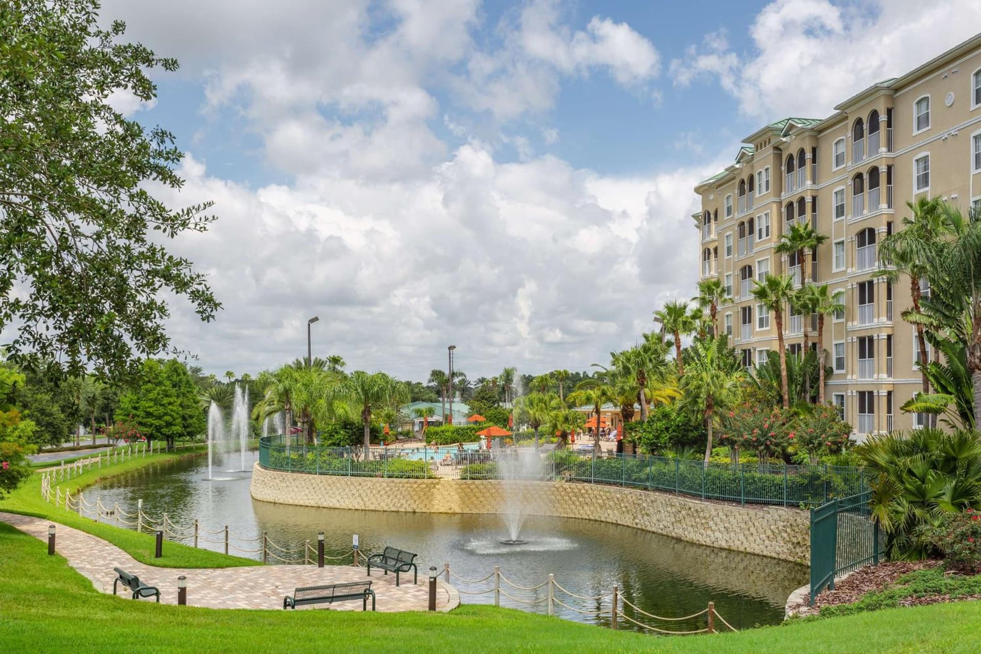 Hilton Vacation Club Mystic Dunes Orlando featured exterior or lobby in Orlando, FL — similar hotel