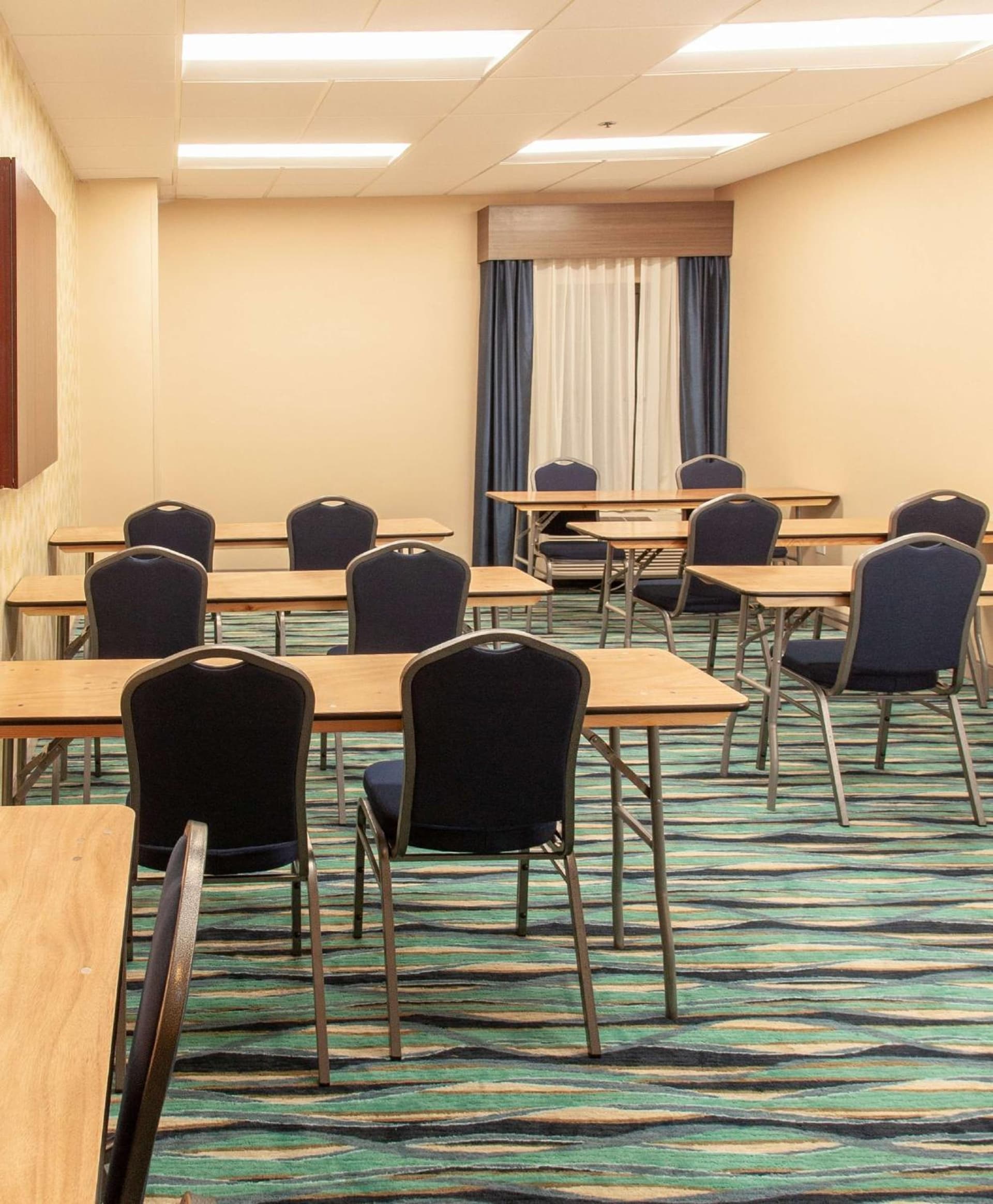 Hampton Inn & Suites Jackson Coliseum gallery photo in Jackson, MS — image 10