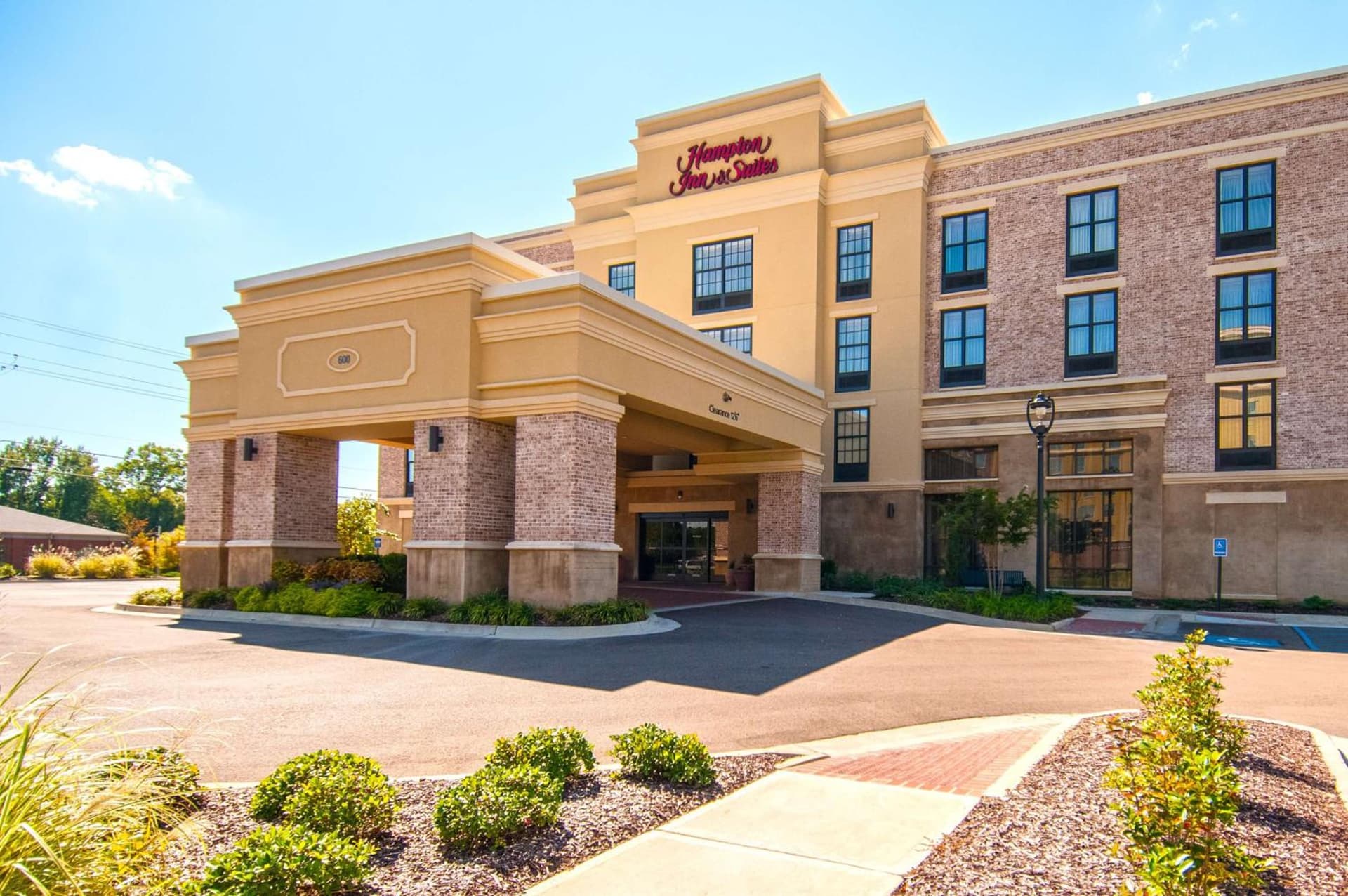 Hampton Inn & Suites Ridgeland gallery photo in Ridgeland, MS — image 68