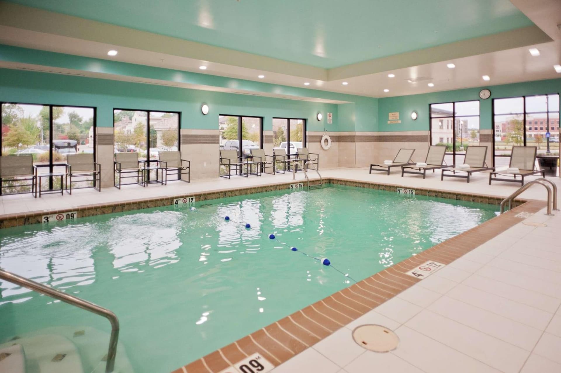 Hampton Inn & Suites Ridgeland interior in Ridgeland, MS — gallery photo 2