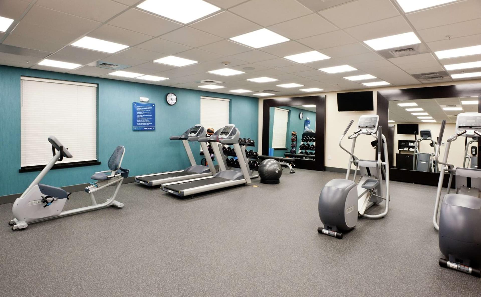 Hampton Inn & Suites Ridgeland gallery photo in Ridgeland, MS — image 22
