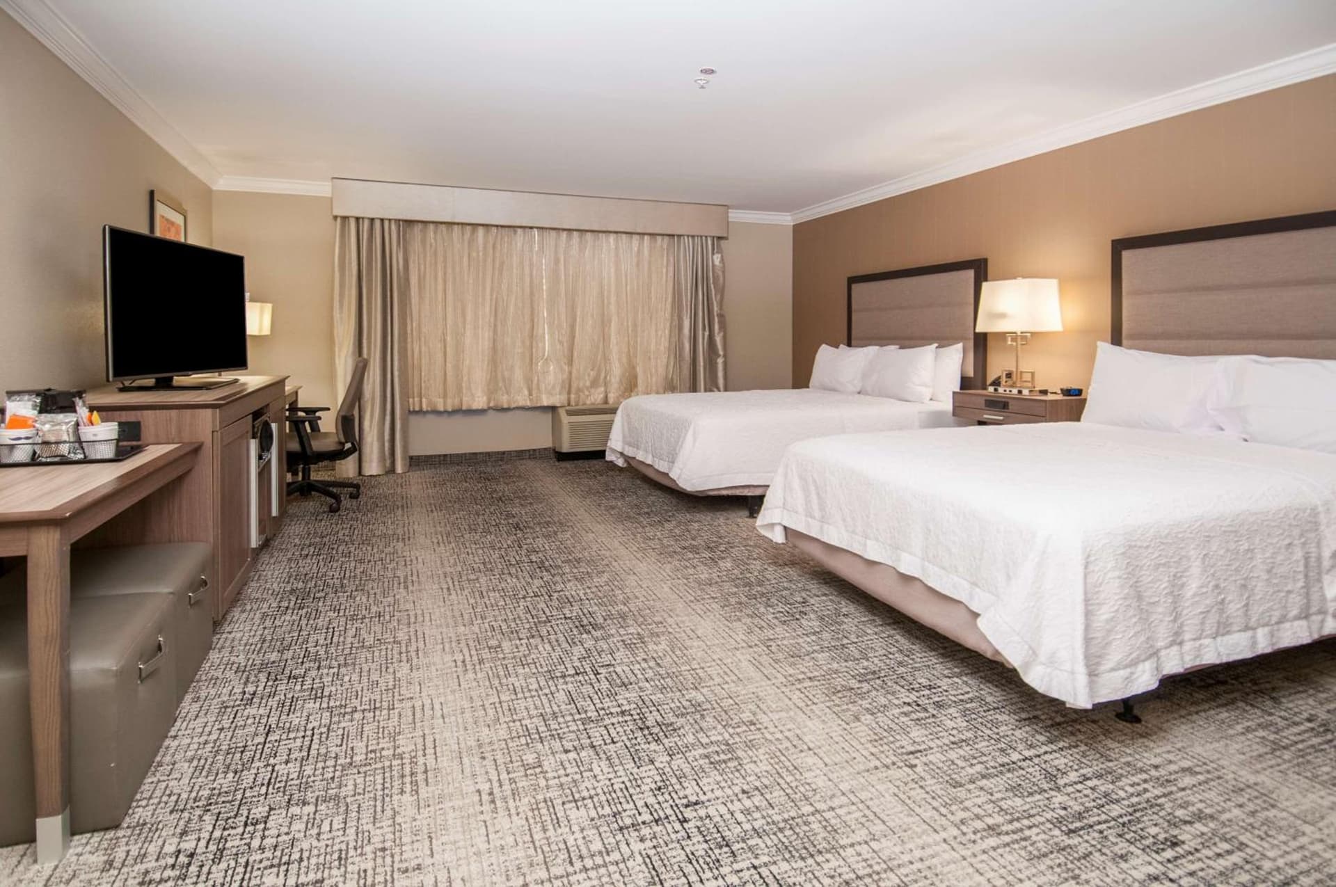 Hampton Inn & Suites Ridgeland gallery photo in Ridgeland, MS — image 59